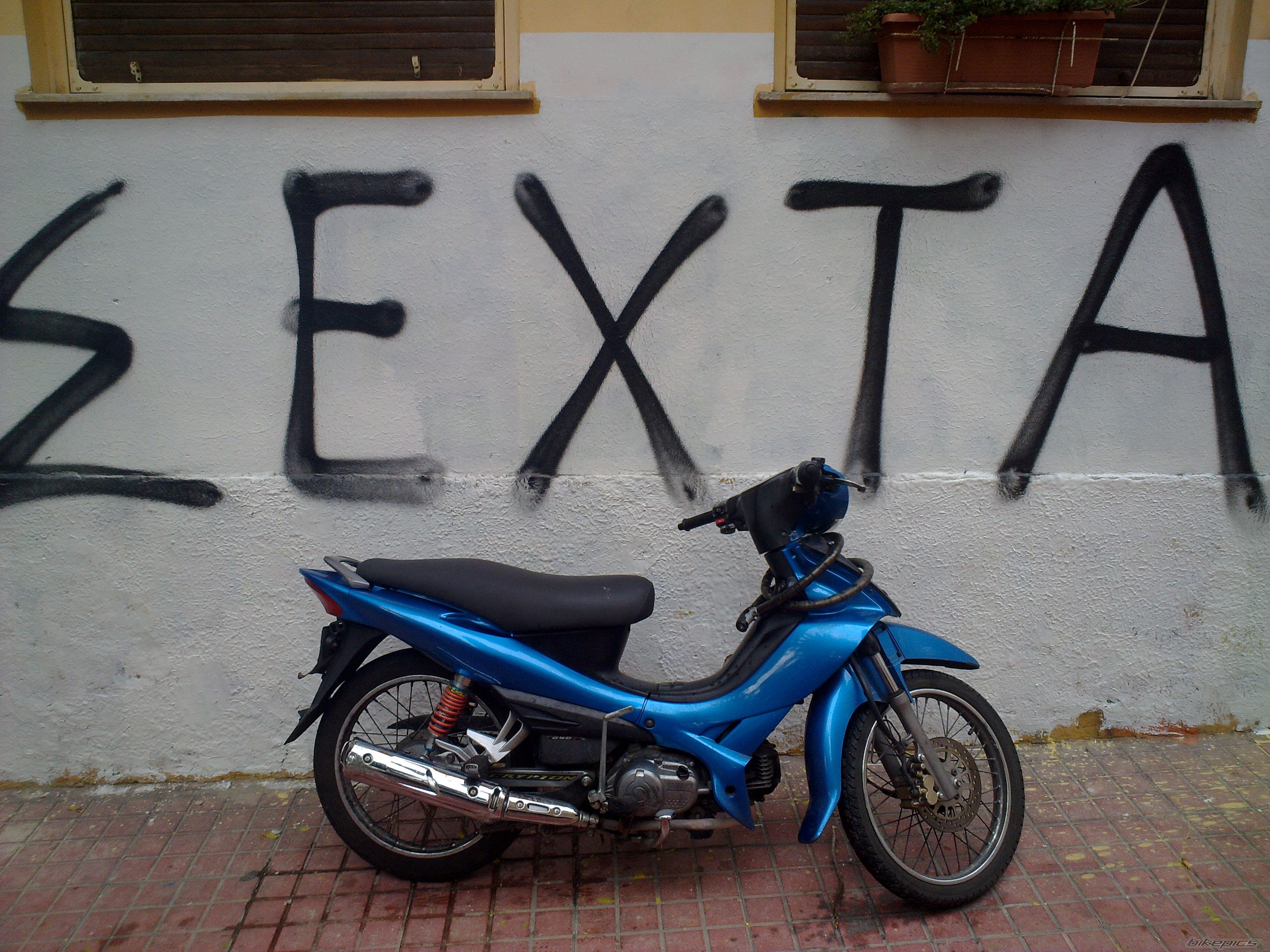 2010 YAMAHA CRYPTON R 04 | Picture 2100547 motorcycle photo