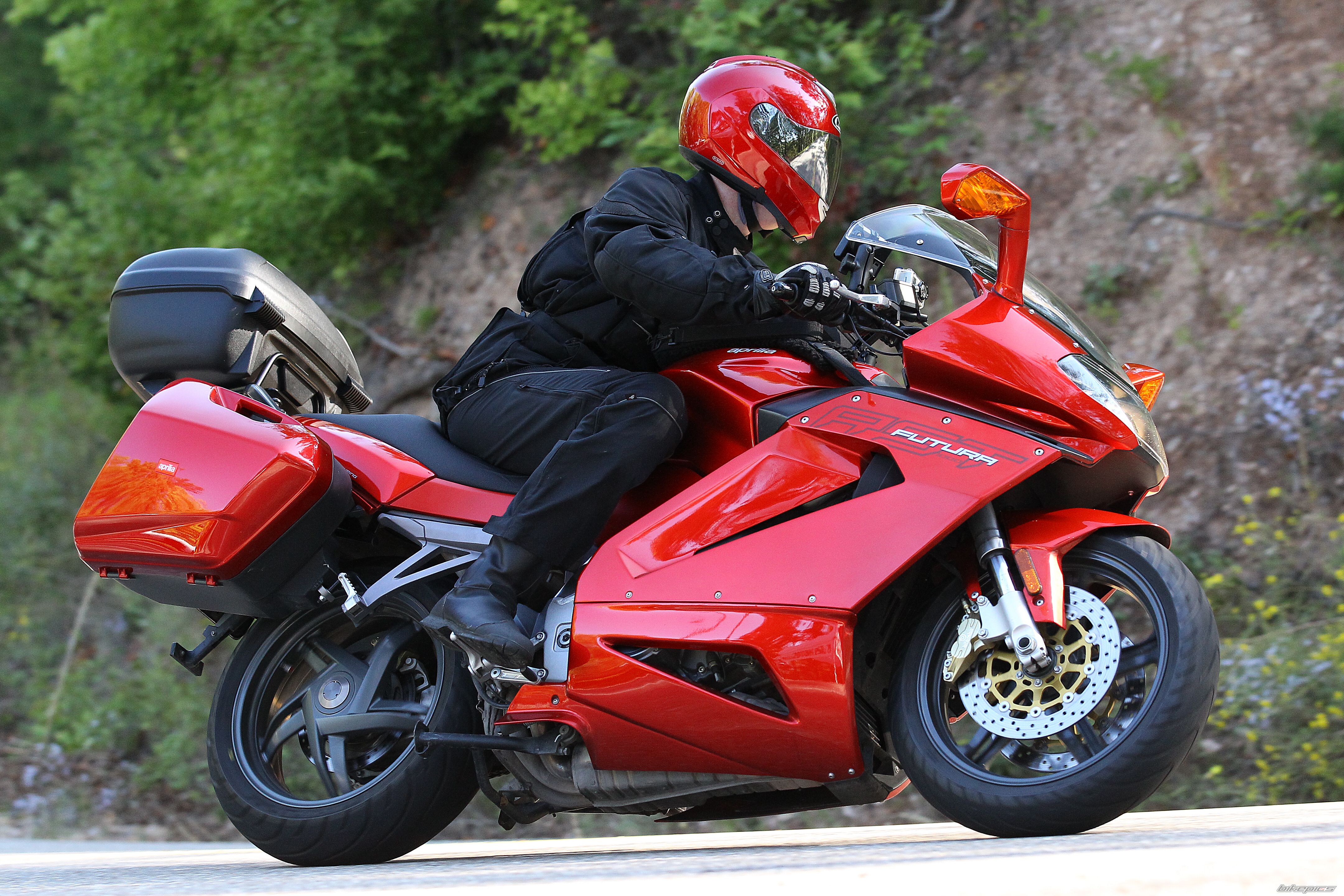 2004 APRILIA RST 1000 FUTURA | Picture 2101586 motorcycle photo