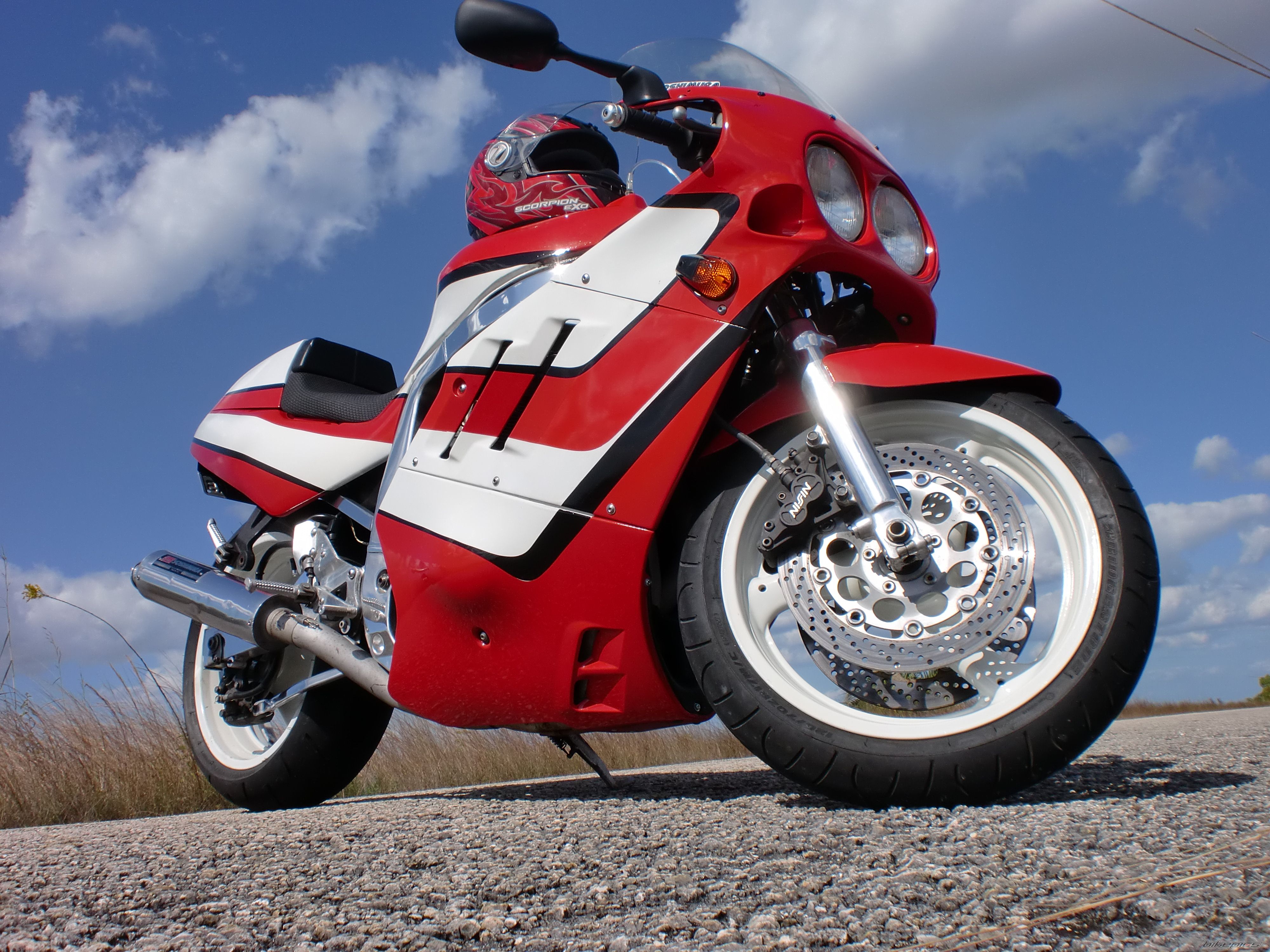 1989 SUZUKI GSX R 750 | Picture 2102173 motorcycle photo