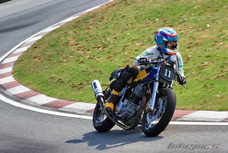 2010 YAMAHA SR 500 | Picture 2102367 motorcycle photo
