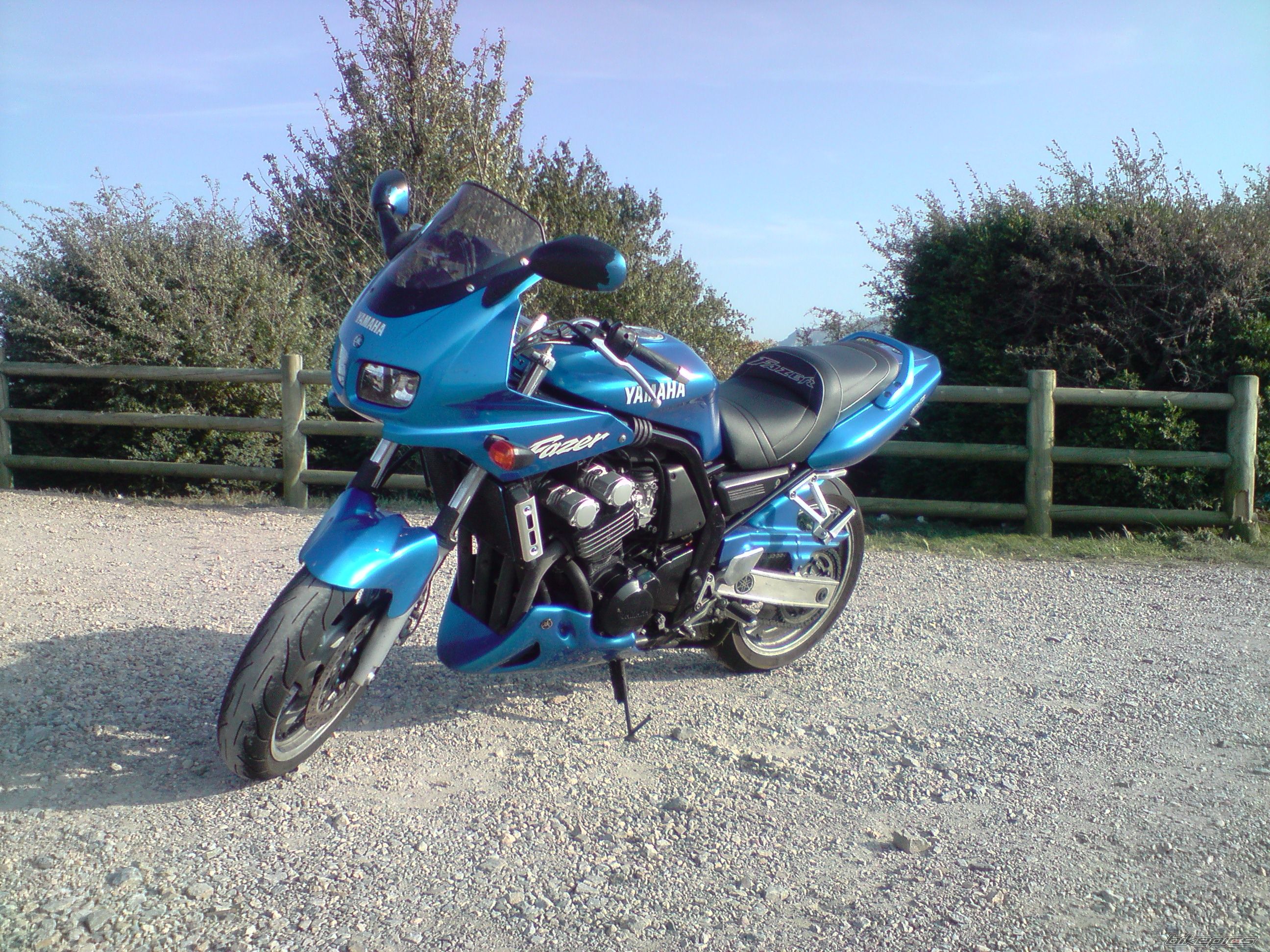 2001 YAMAHA FZ6 FAZER | Picture 2102384 motorcycle photo