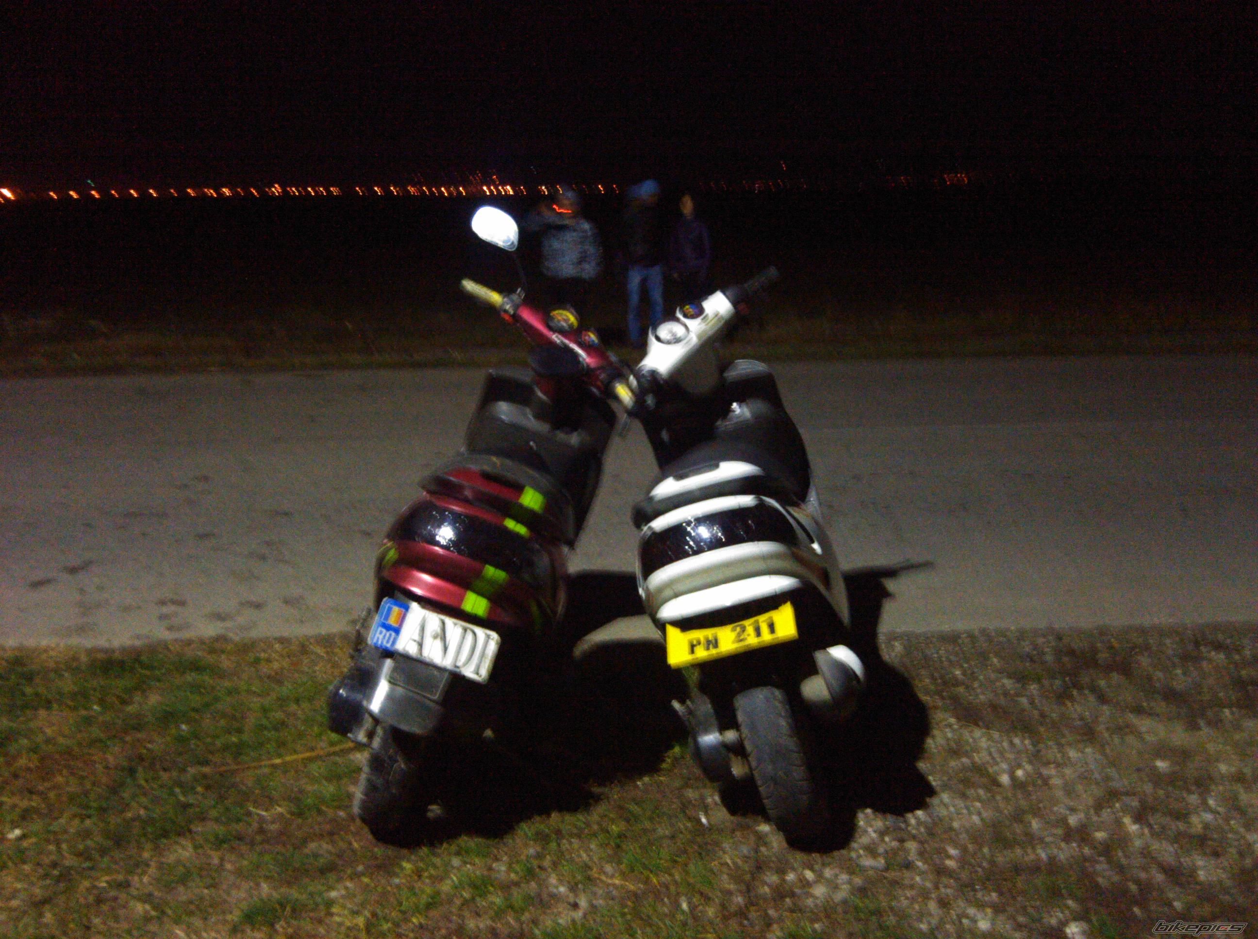 2010 MALAGUTI F 10 50 | Picture 2103003 motorcycle photo
