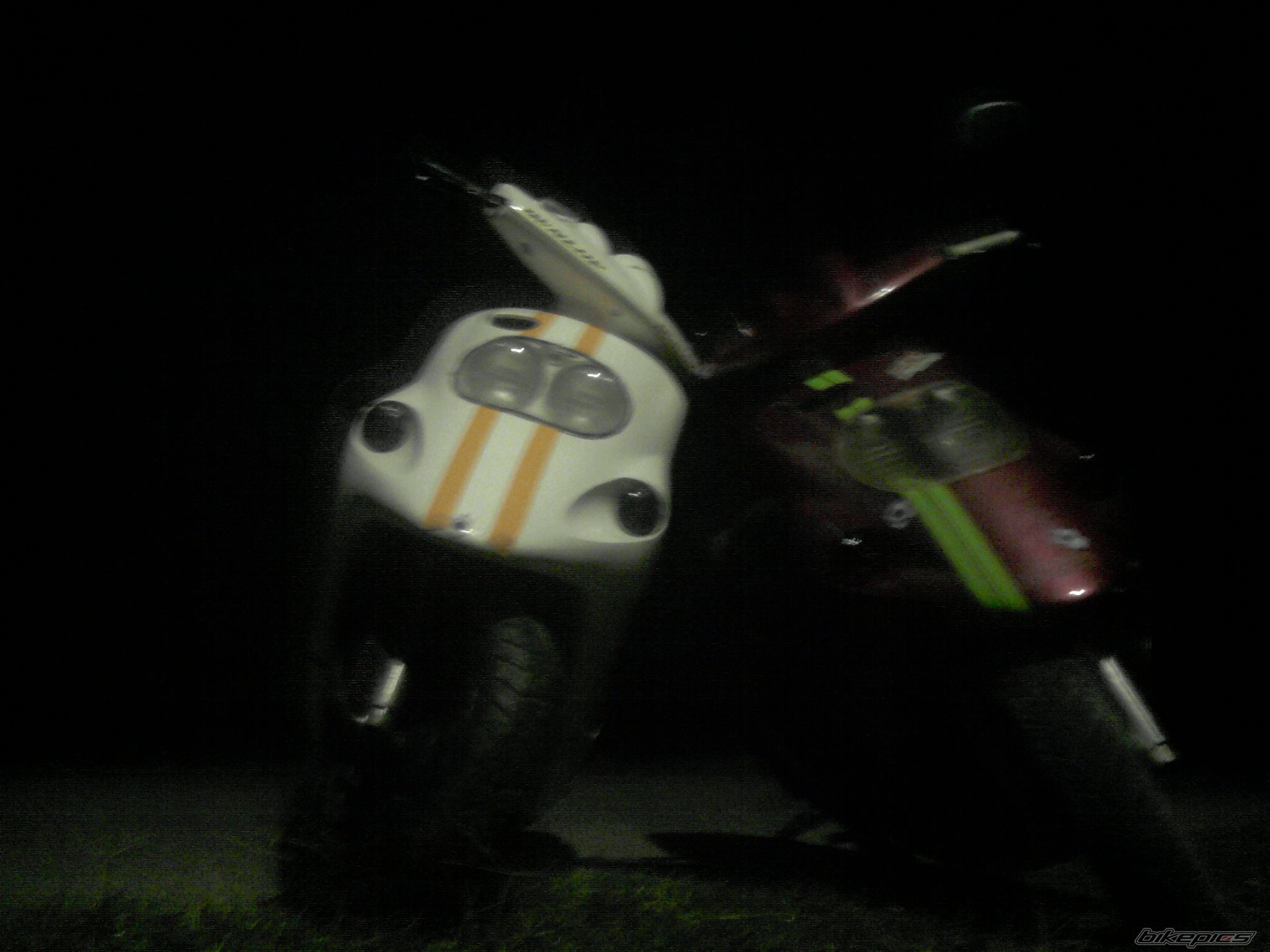 2010 MALAGUTI F 10 50 | Picture 2103006 motorcycle photo
