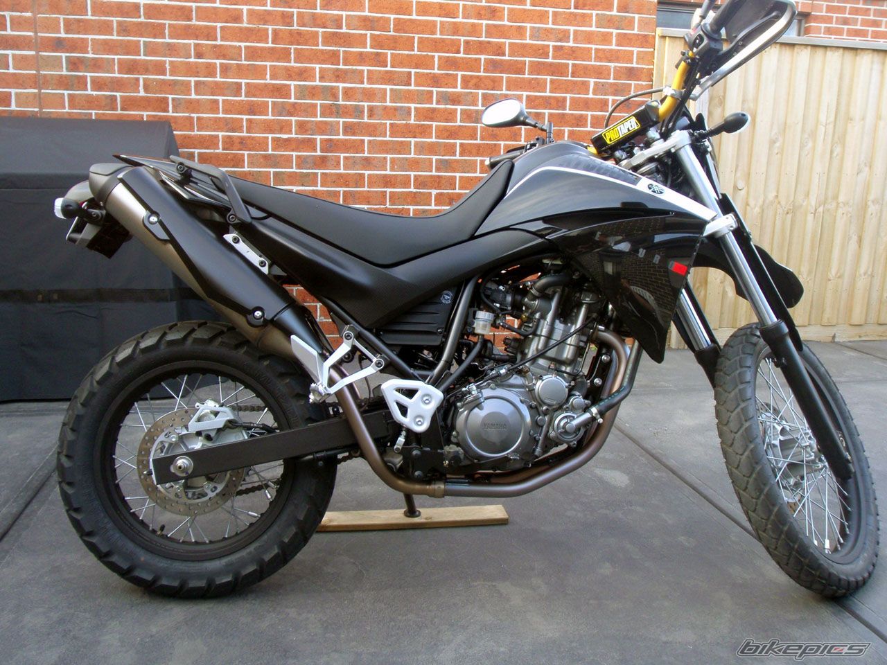 2010 YAMAHA XT 660 | Picture 2103300 motorcycle photo
