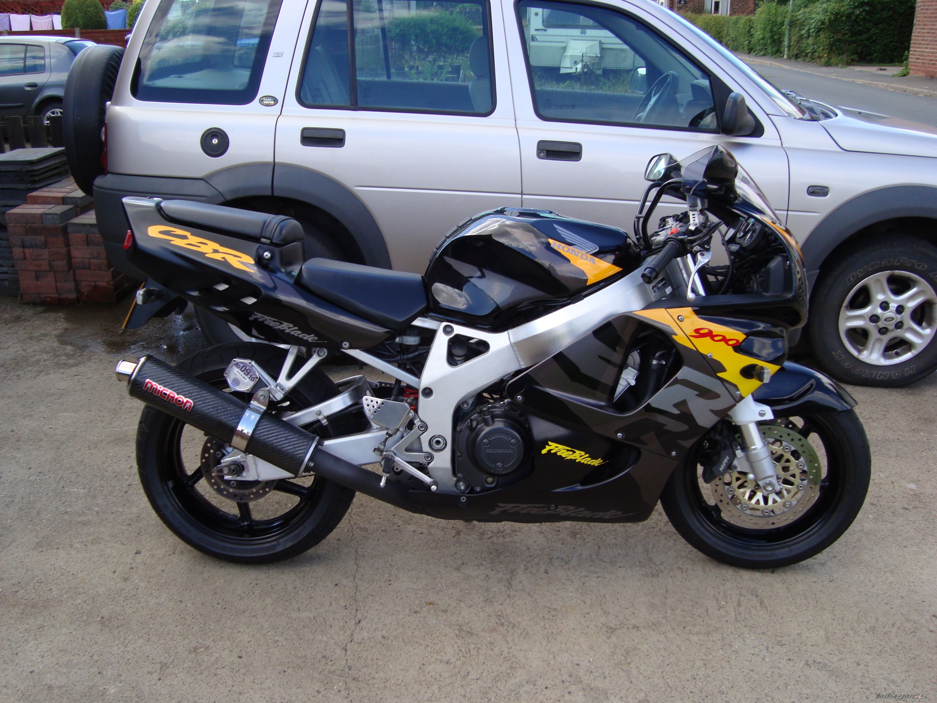 1996 HONDA CBR 900RR FIREBLADE | Picture 2104694 motorcycle photo