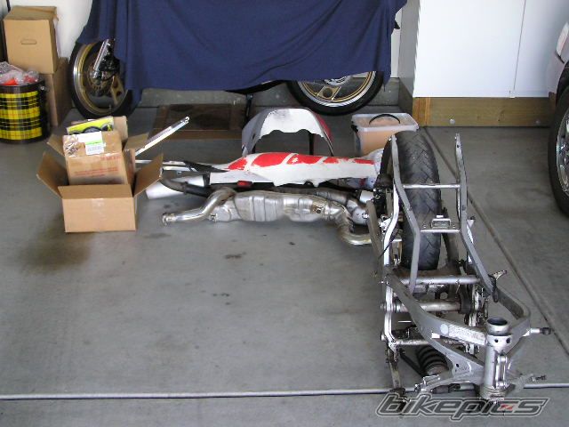 1985 YAMAHA RZ 500 | Picture 2104937 motorcycle photo