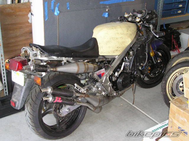 1985 YAMAHA RZ 500 | Picture 2104941 motorcycle photo