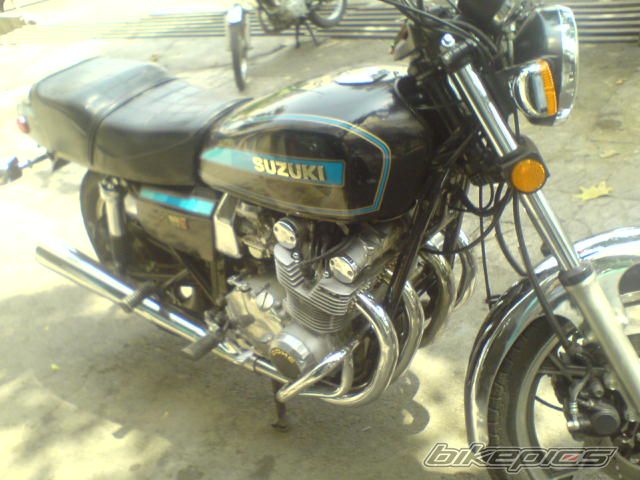 2010 SUZUKI GS 1000 | Picture 2107442 motorcycle photo