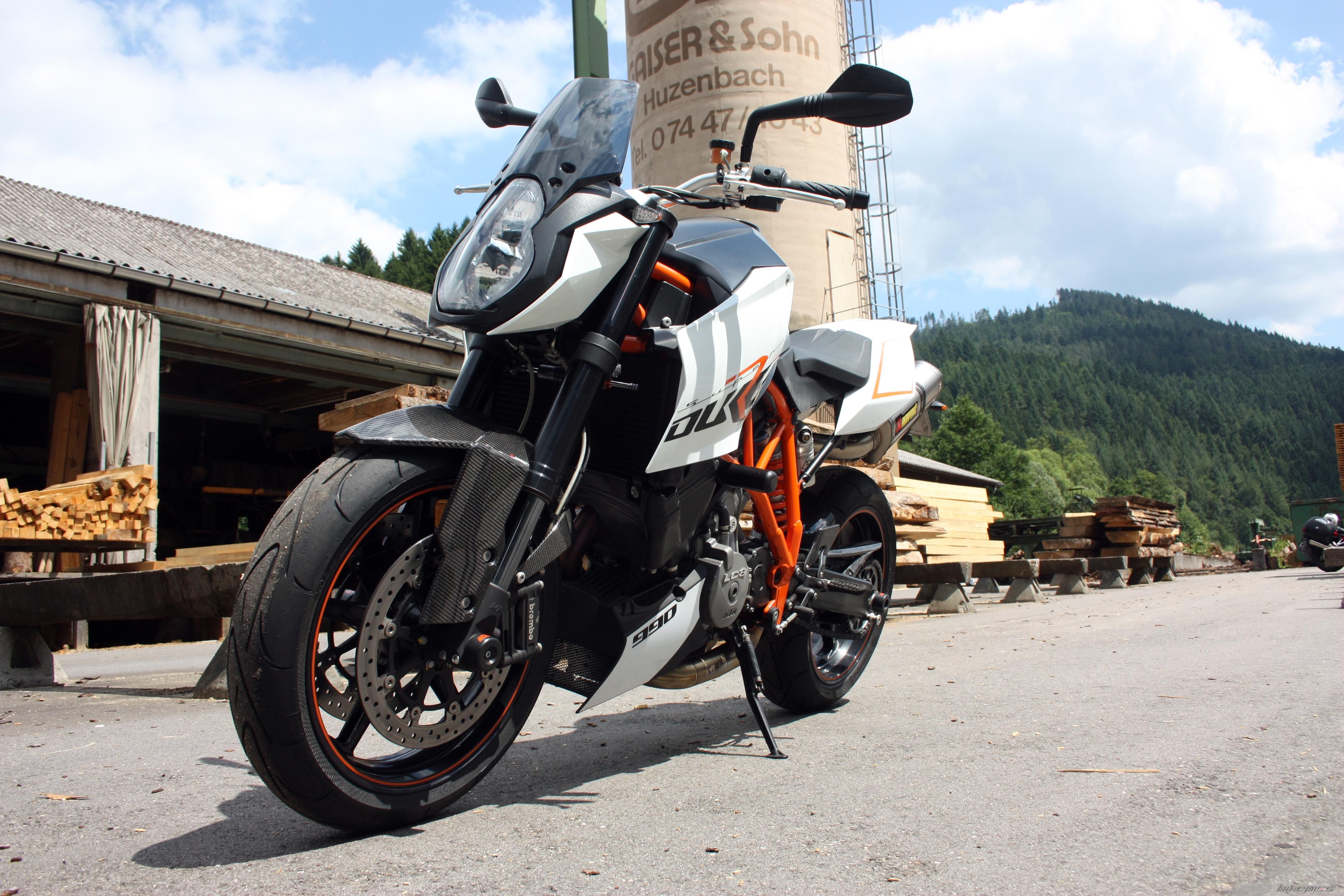 2009 KTM 990 SUPERDUKE | Picture 2109404 motorcycle photo