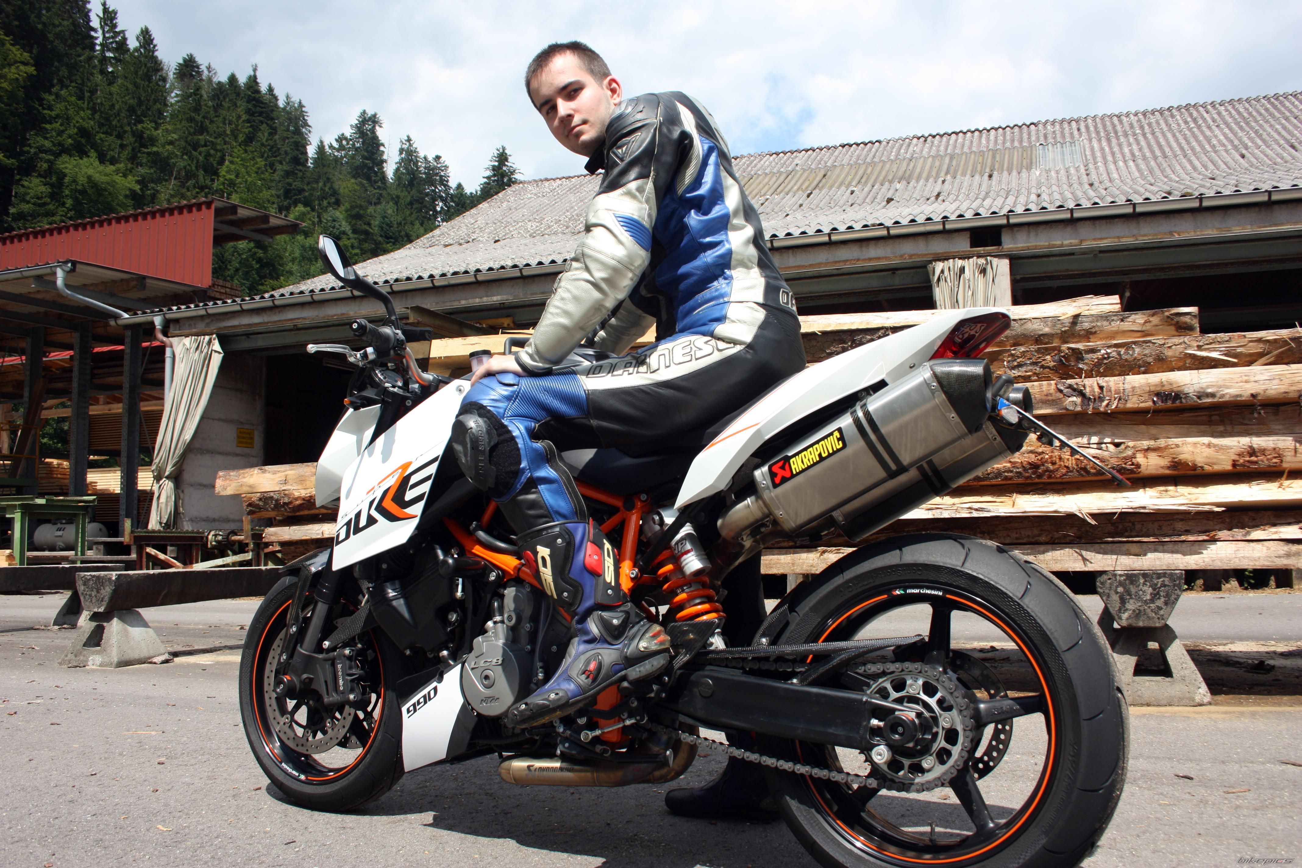 2009 KTM 990 SUPERDUKE | Picture 2109405 motorcycle photo