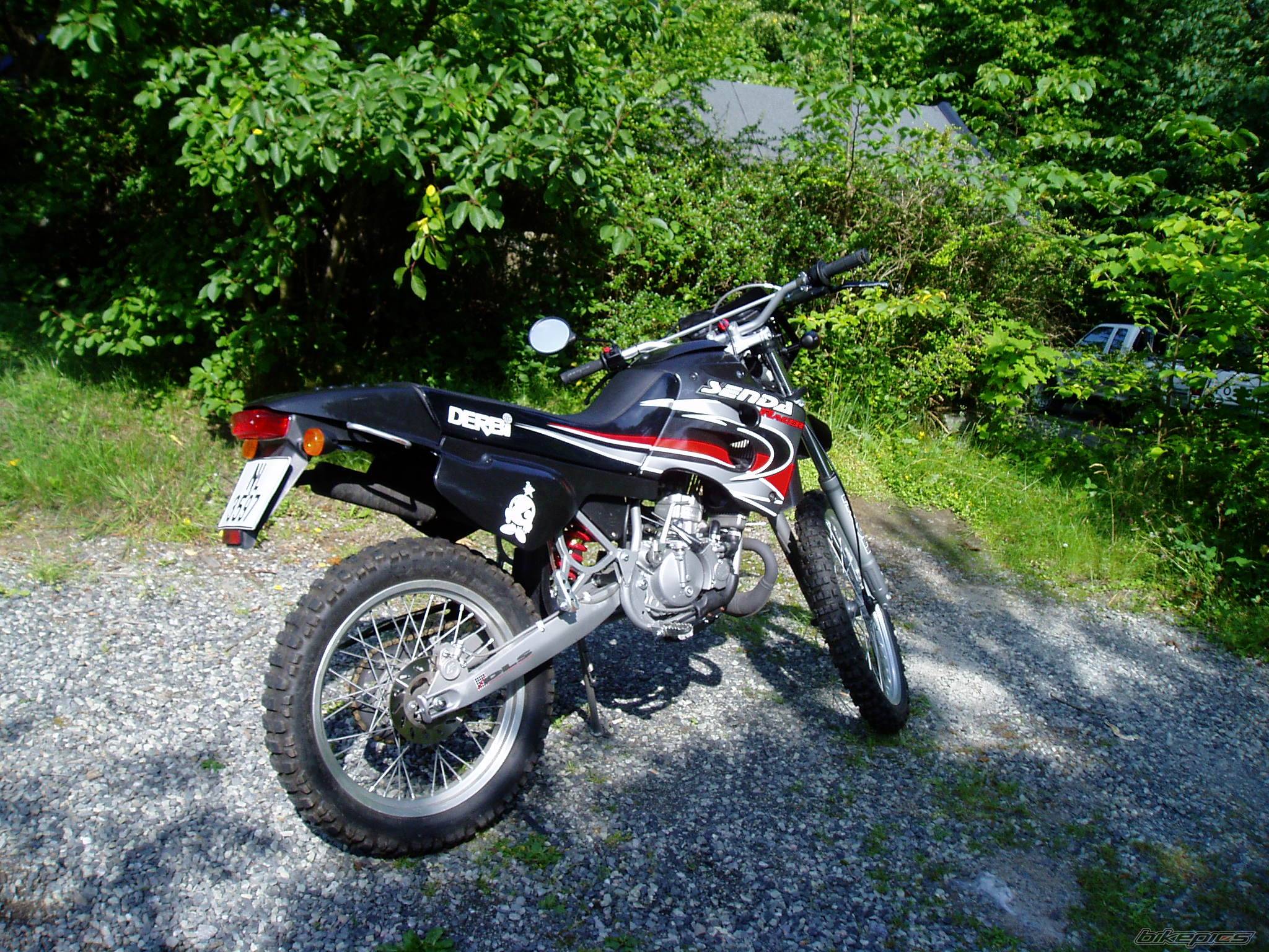 2004 DERBI SENDA R 50 | Picture 210952 motorcycle photo