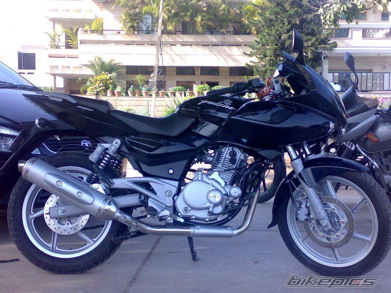2009 BAJAJ PULSAR 220F | Picture 2109661 motorcycle photo