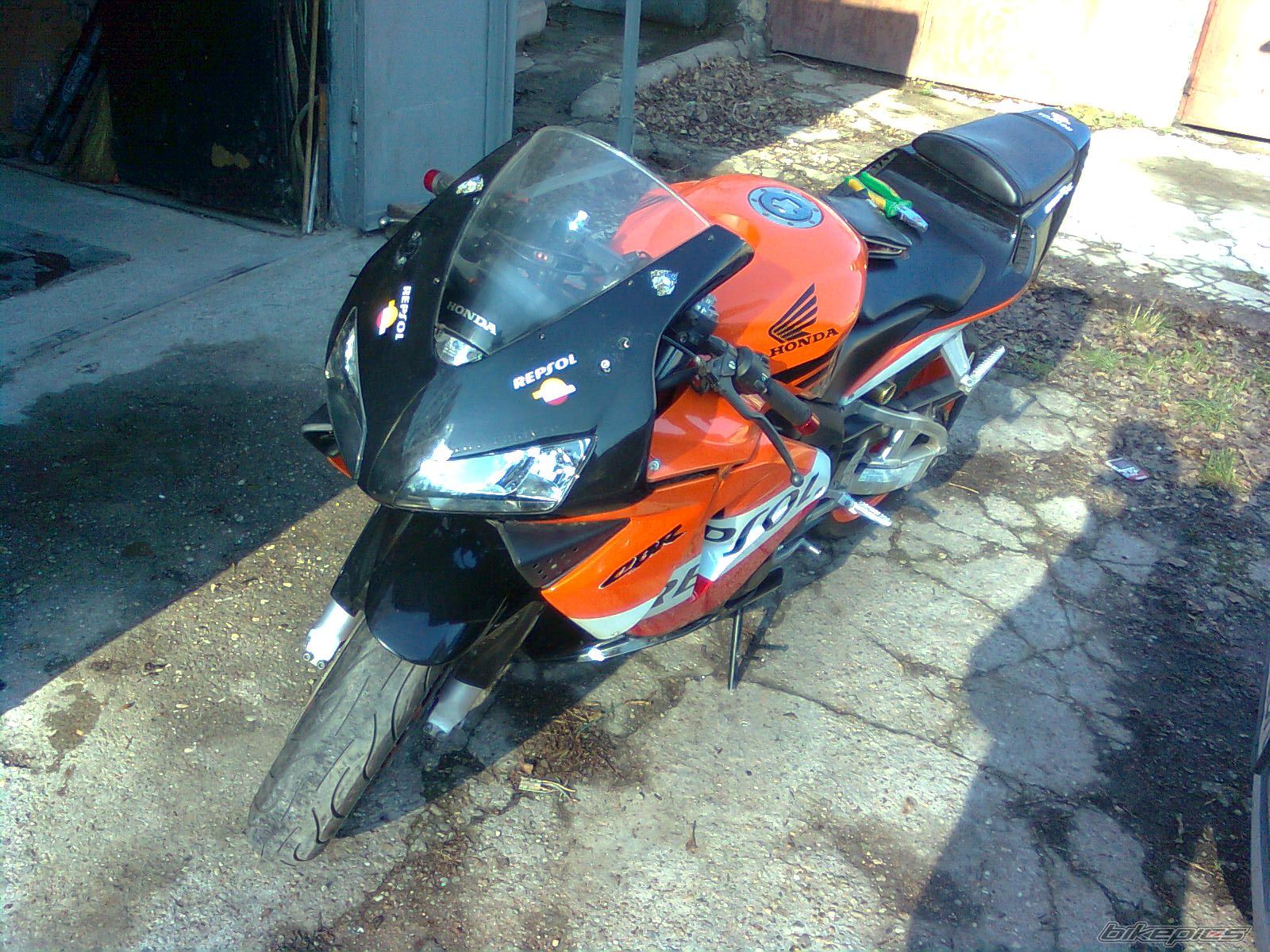 2004 HONDA CBR 600 RR | Picture 2109897 motorcycle photo