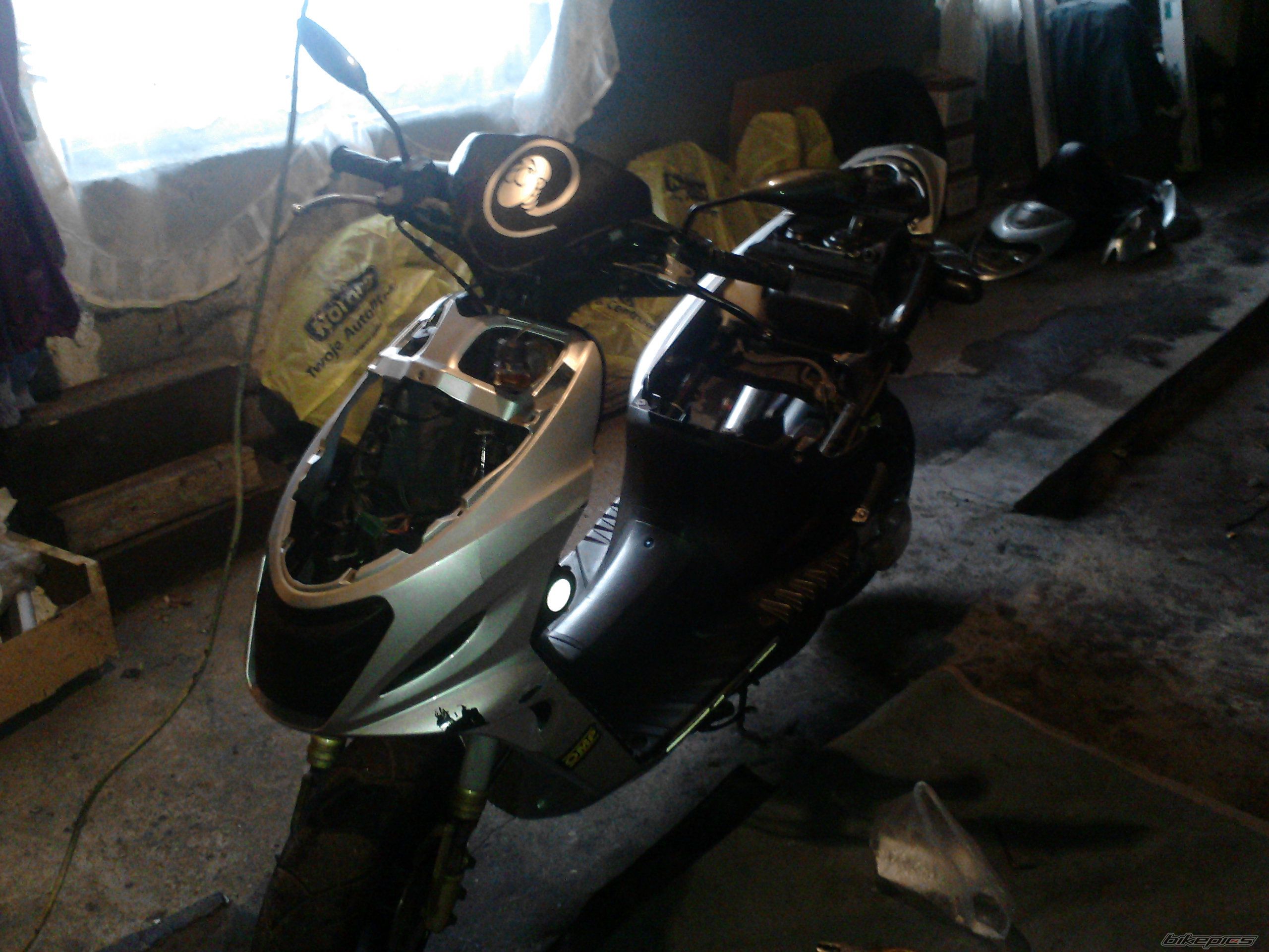 2001 SUZUKI KATANA R 50 | Picture 2110227 motorcycle photo