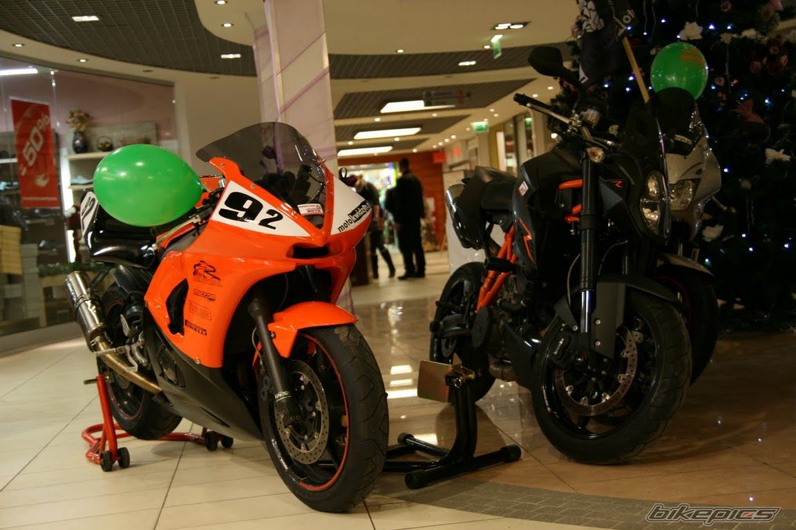 2004 YAMAHA YZF R6 | Picture 2110494 motorcycle photo