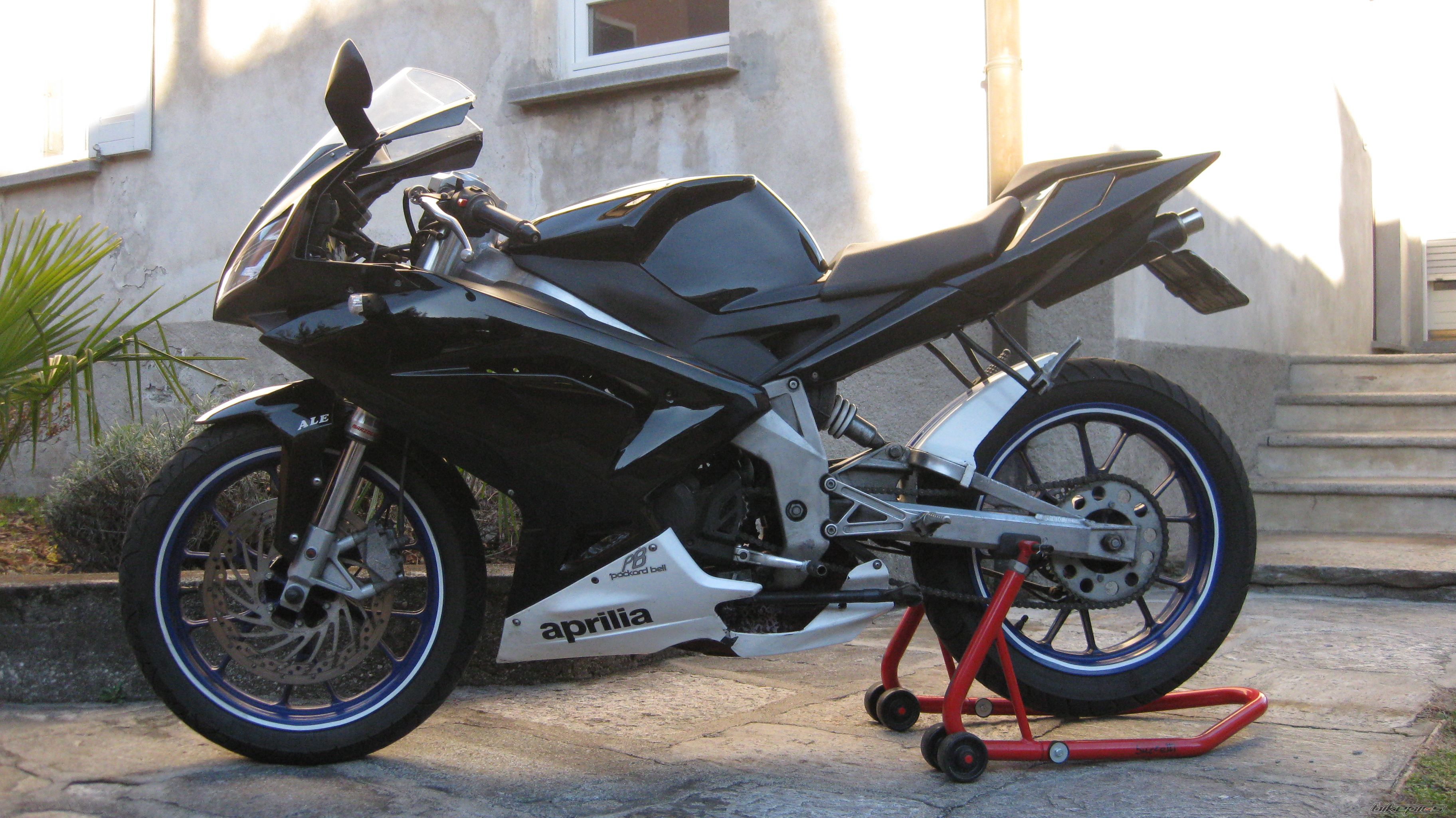 2010 APRILIA RS 50 | Picture 2111933 motorcycle photo