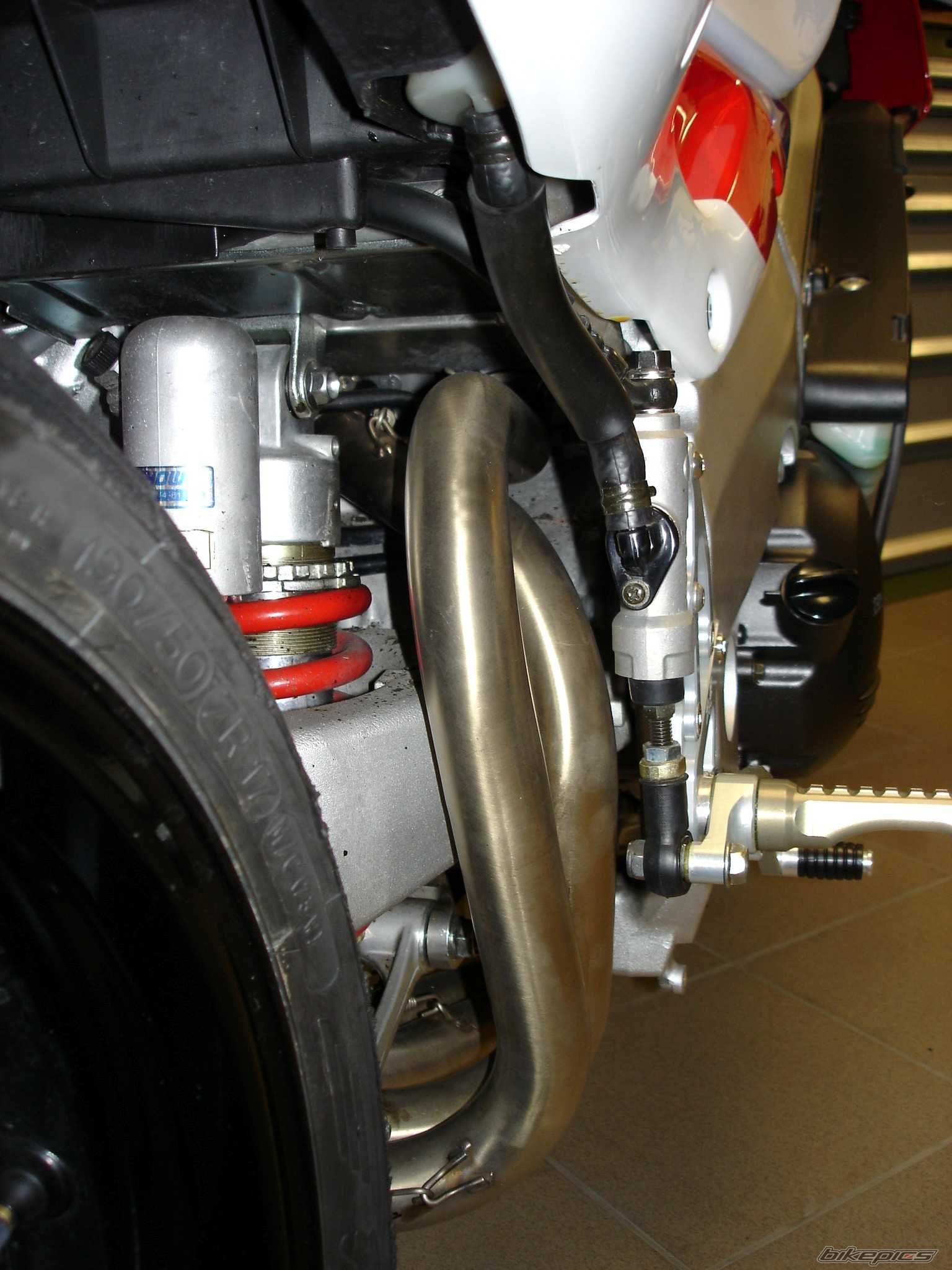 1998 HONDA RVF | Picture 2115183 motorcycle photo