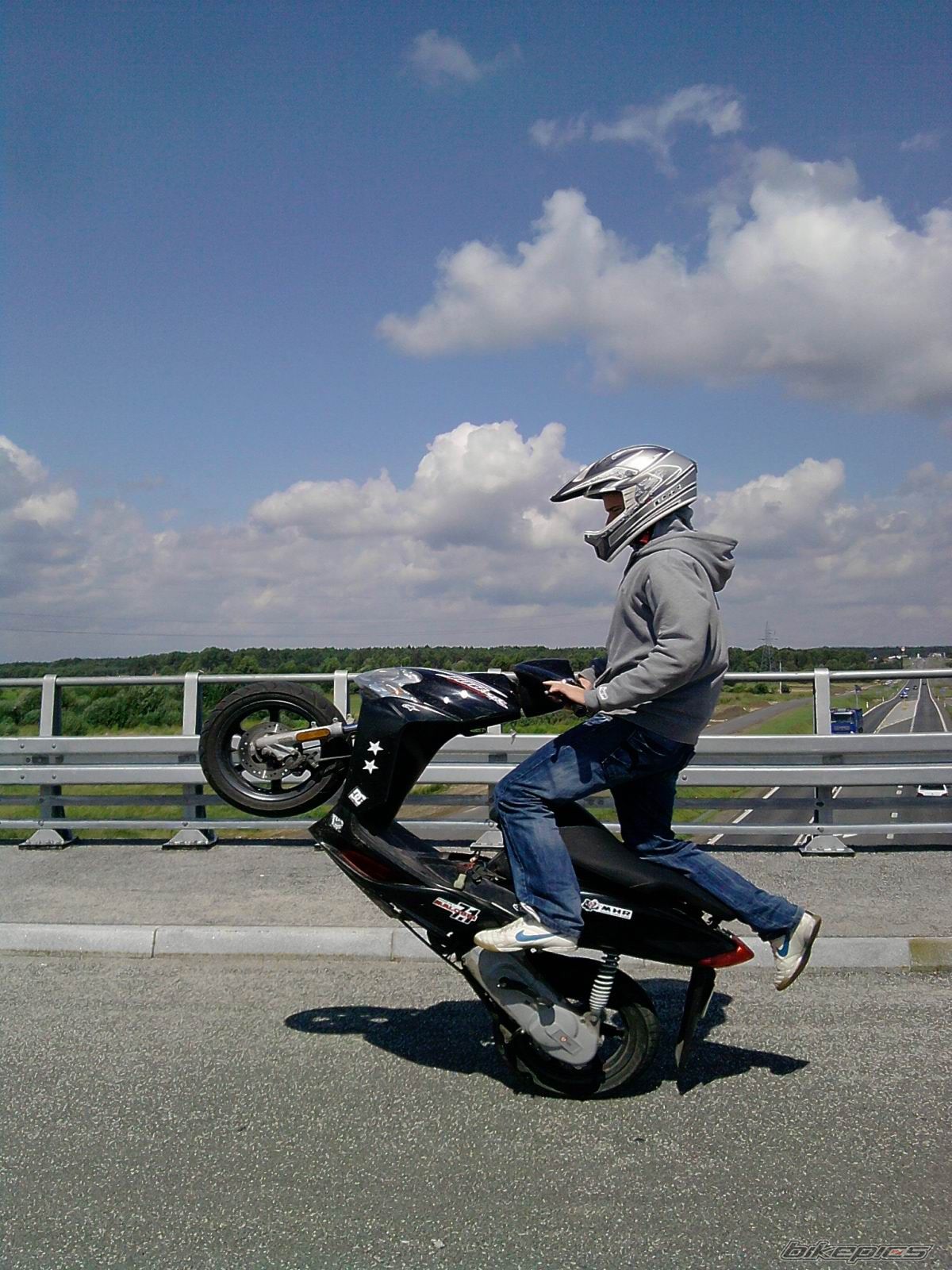 2006 YAMAHA JOG R CS 50 | Picture 2115876 motorcycle photo