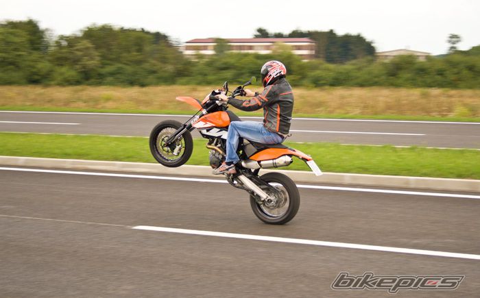 2008 KTM 690 SUPERMOTO | Picture 2116536 motorcycle photo
