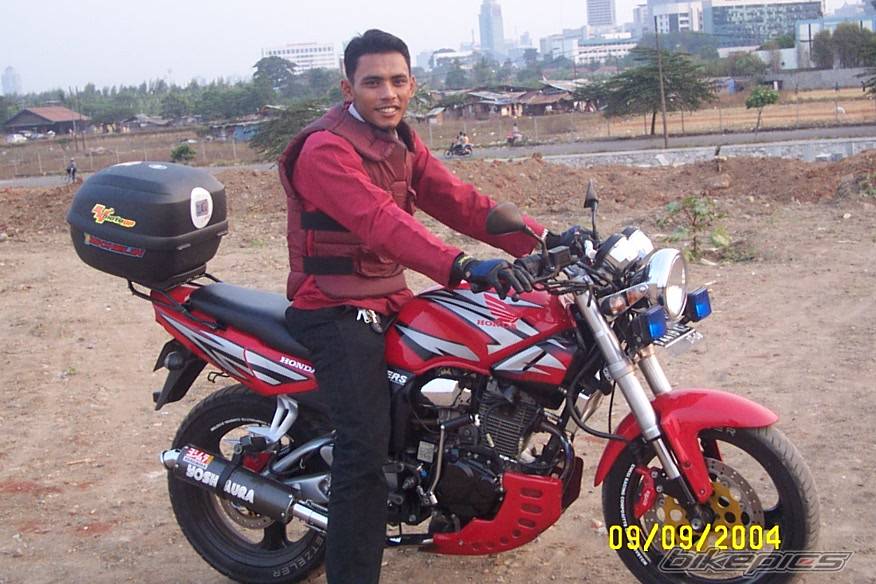 2003 ASTRA HONDA TIGER 2000 | Picture 211795 motorcycle photo