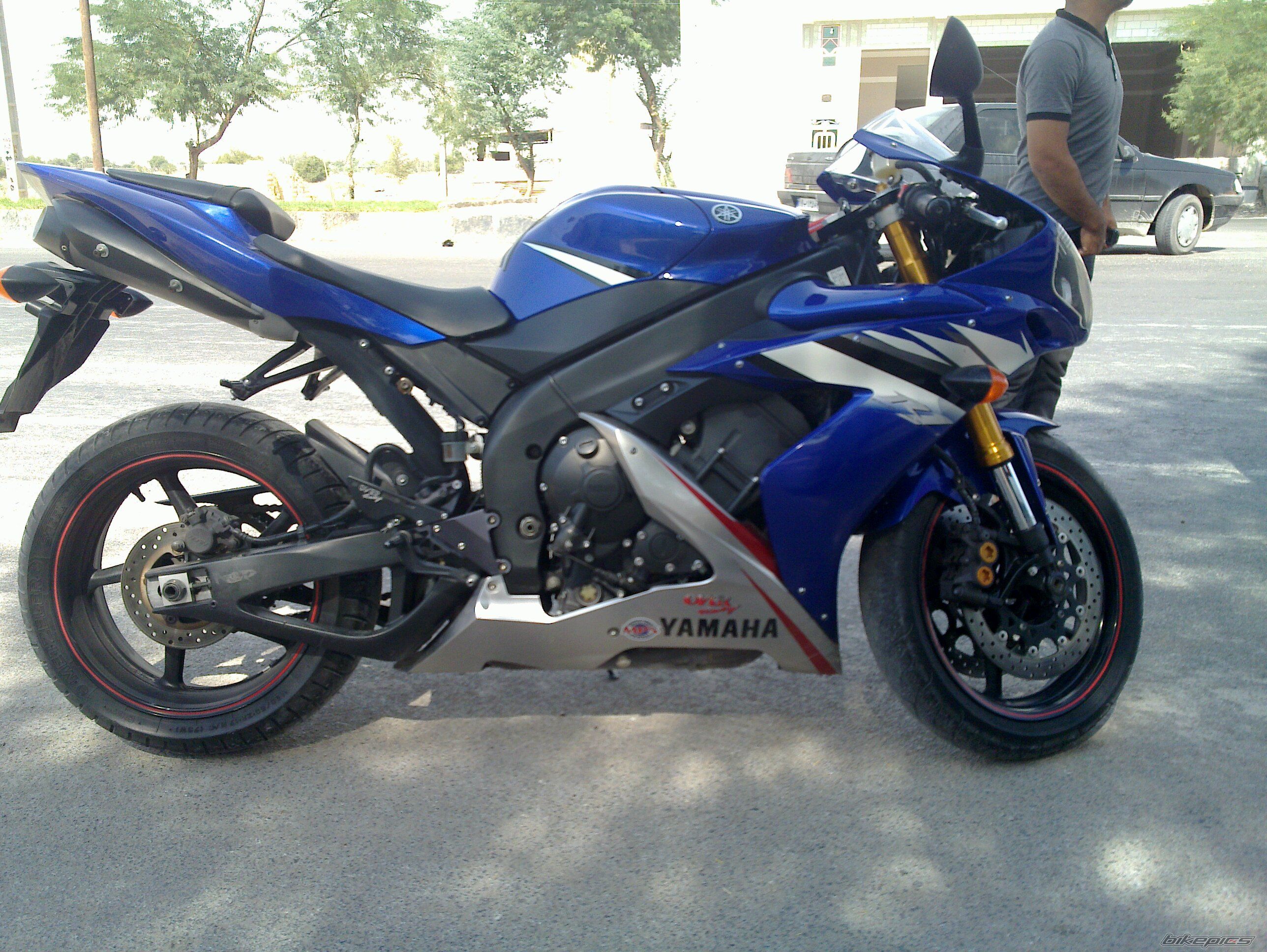 2011 YAMAHA YZF R1 | Picture 2118104 motorcycle photo