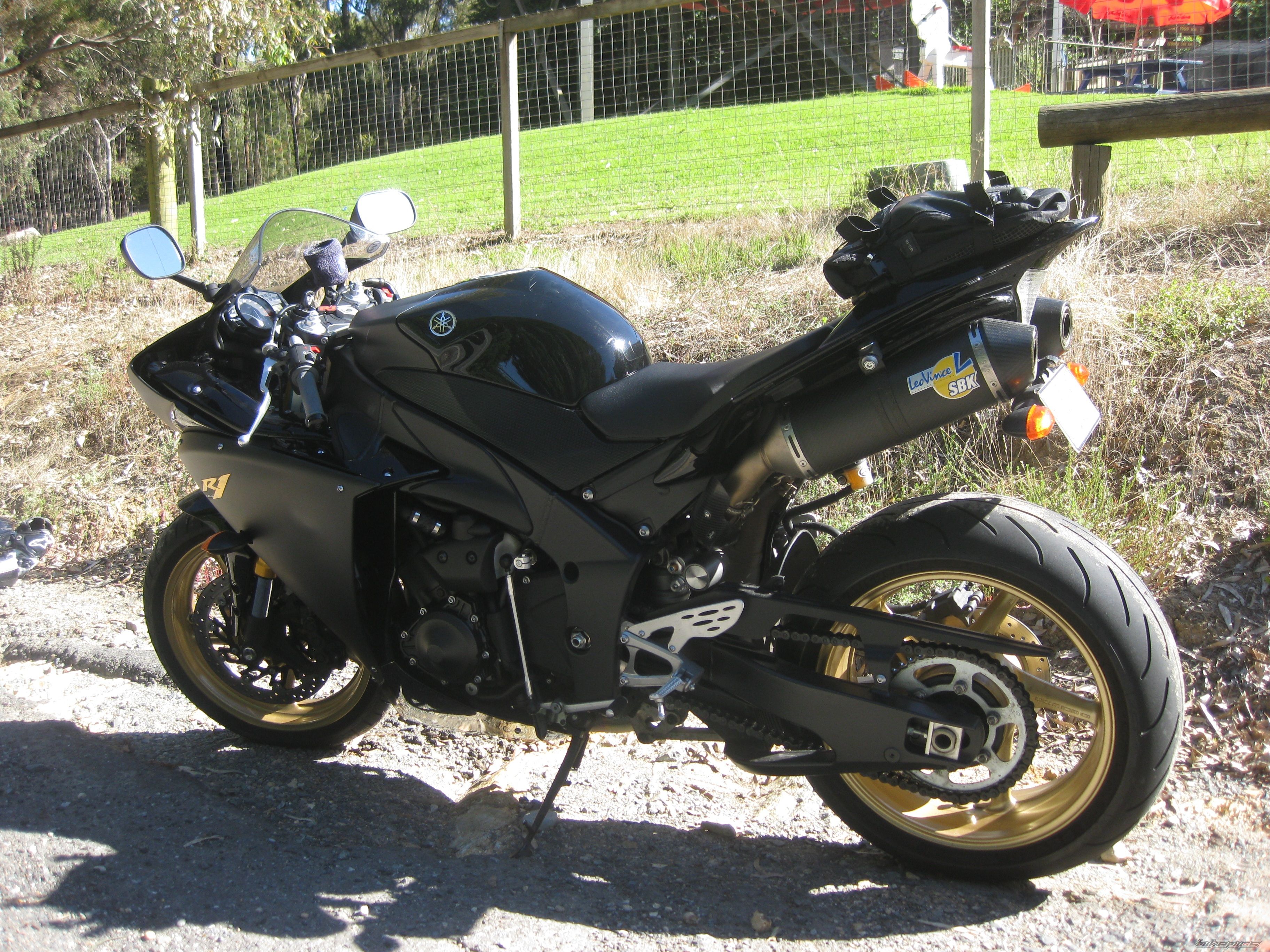 2009 YAMAHA YZF R1 | Picture 2119322 motorcycle photo