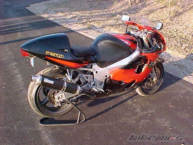 1999 SUZUKI GSX R 750 | Picture 21199 motorcycle photo
