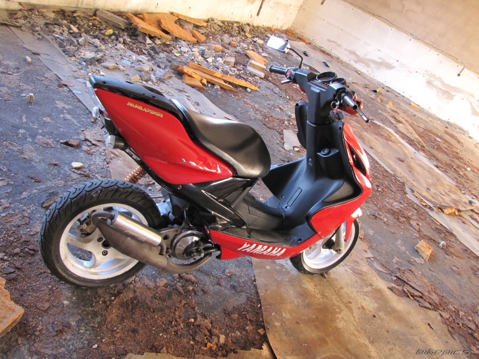 2001 YAMAHA AEROX 50 | Picture 2120455 motorcycle photo
