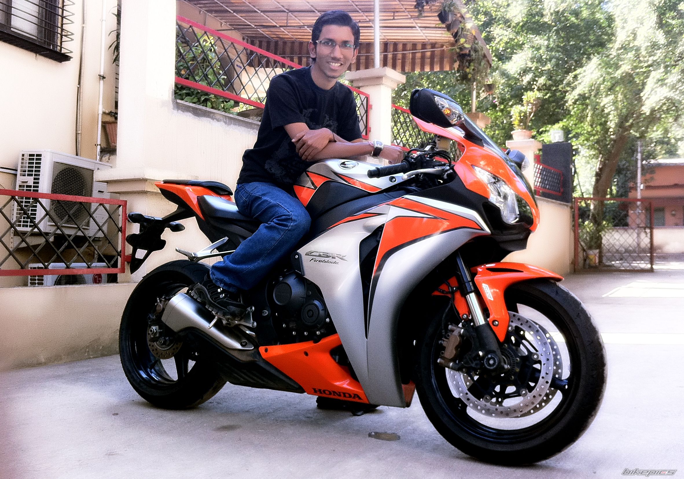 2009 HONDA CBR 1000  RR | Picture 2122215 motorcycle photo