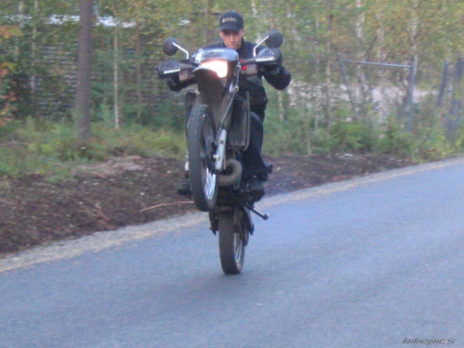 1991 YAMAHA DT 125 | Picture 212727 motorcycle photo