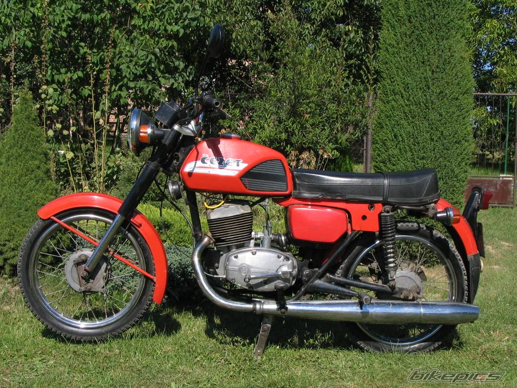 1987 CZ 175 | Picture 212881 motorcycle photo