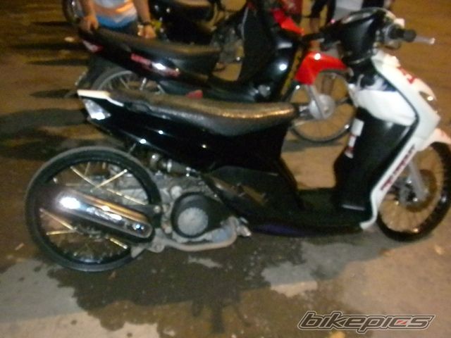 2011 KAWASAKI KMX 125 | Picture 2130118 motorcycle photo