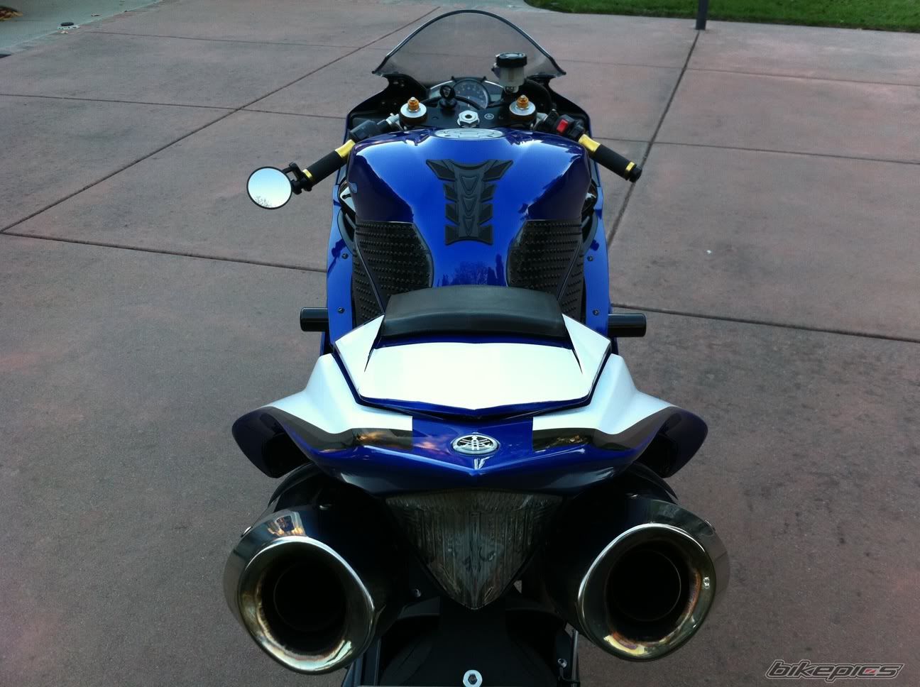 2008 YAMAHA YZF R1 | Picture 2130820 motorcycle photo