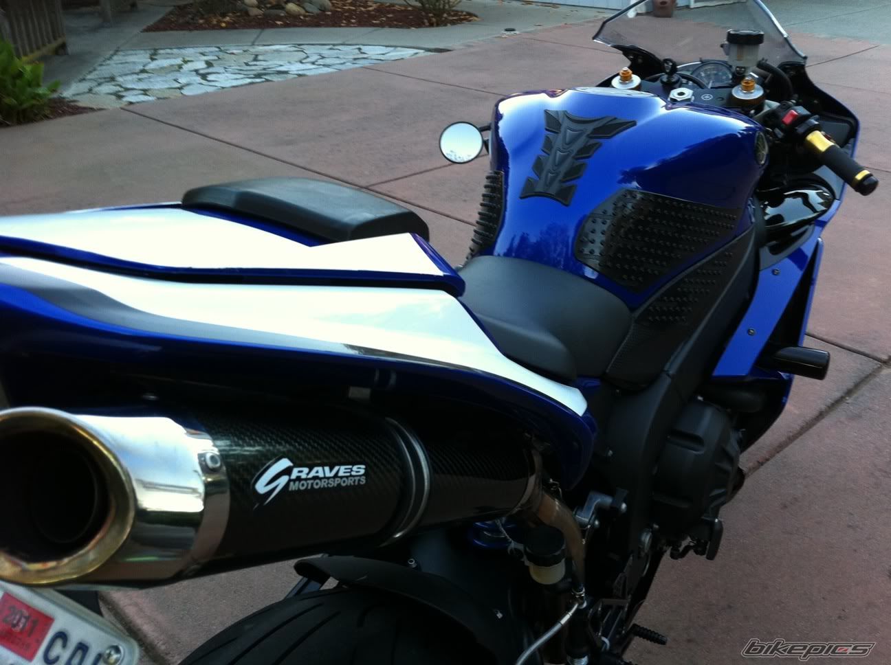 2008 YAMAHA YZF R1 | Picture 2130822 motorcycle photo