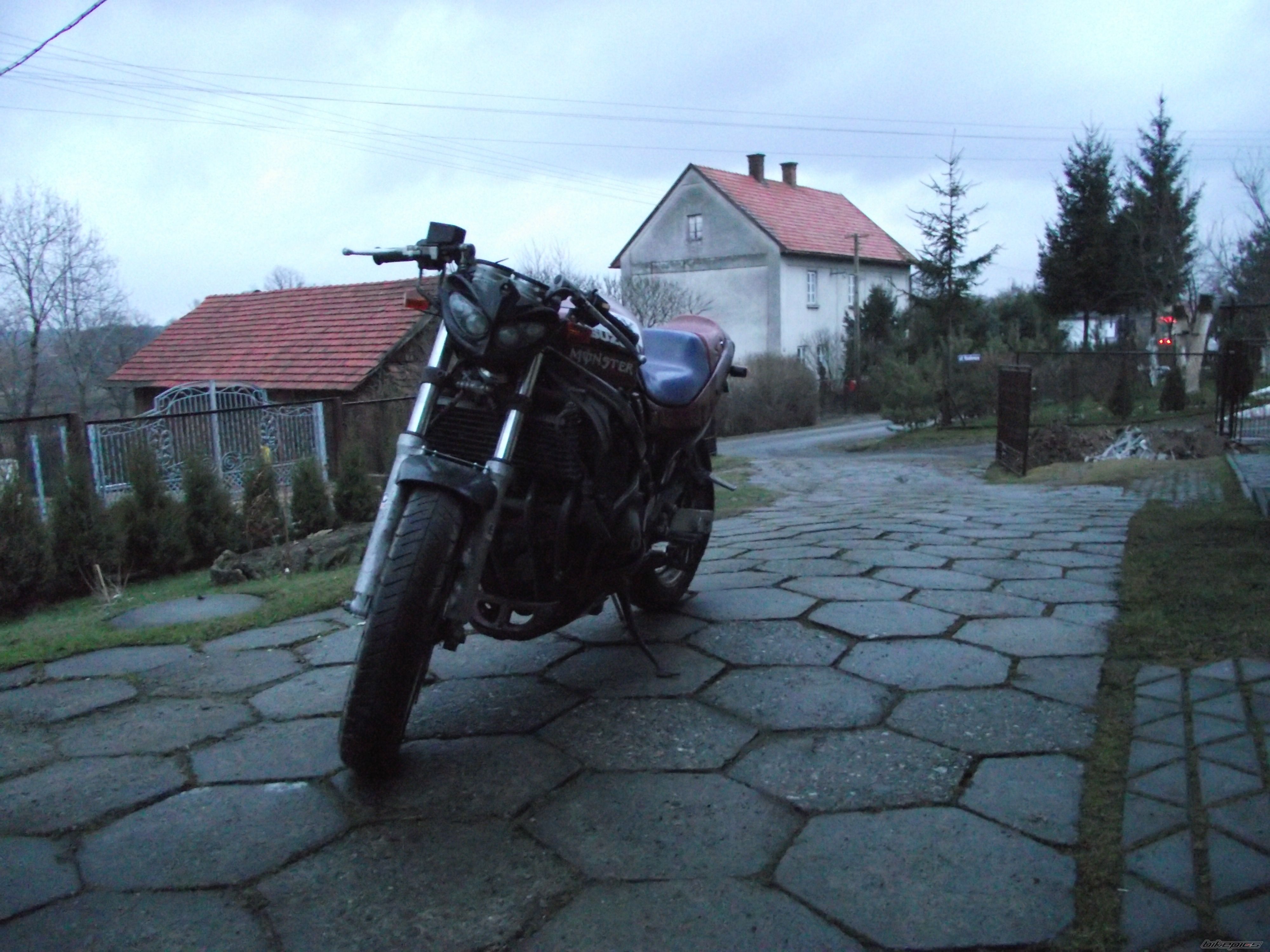 1994 SUZUKI GSX 600 | Picture 2132054 motorcycle photo
