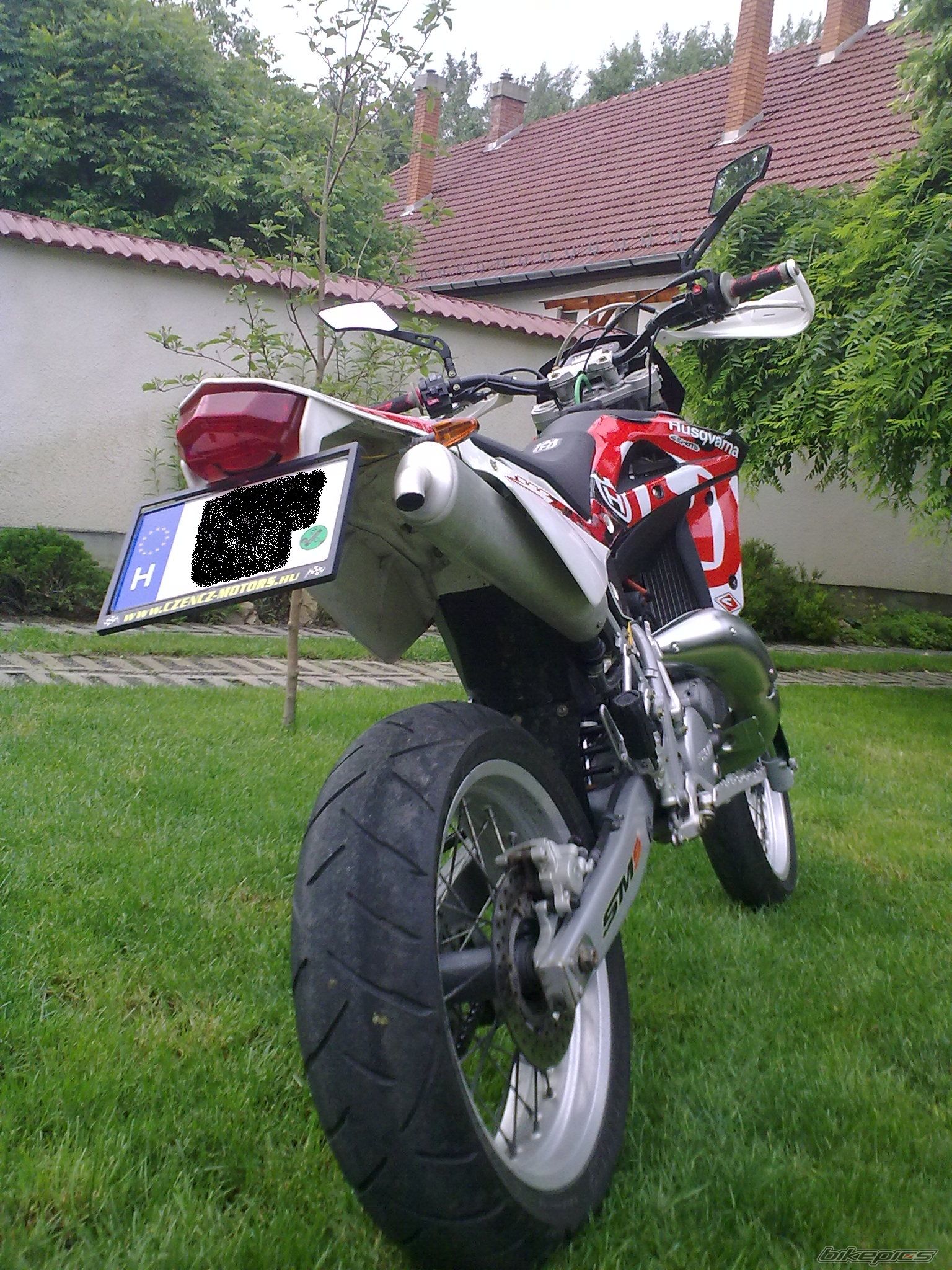 2009 HUSQVARNA SM 125 S | Picture 2134761 motorcycle photo
