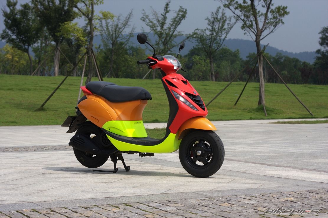 2011 PIAGGIO ZIP SP | Picture 2135579 motorcycle photo