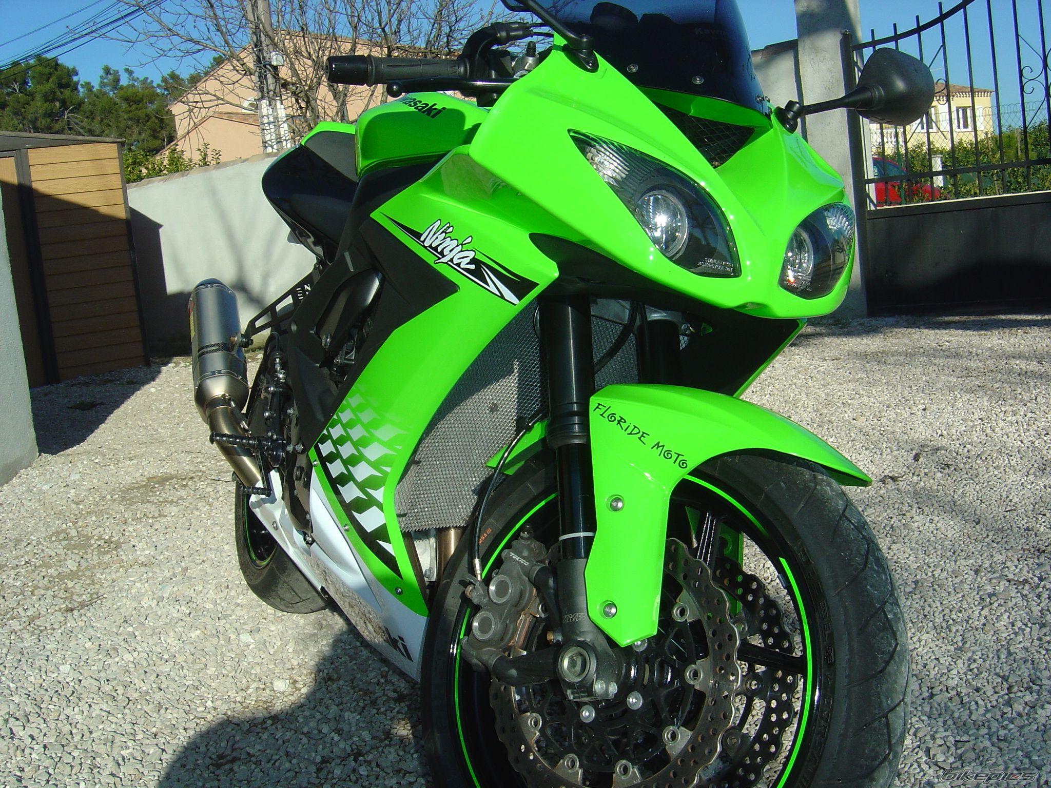 2010 KAWASAKI ZX 10R | Picture 2138460 motorcycle photo