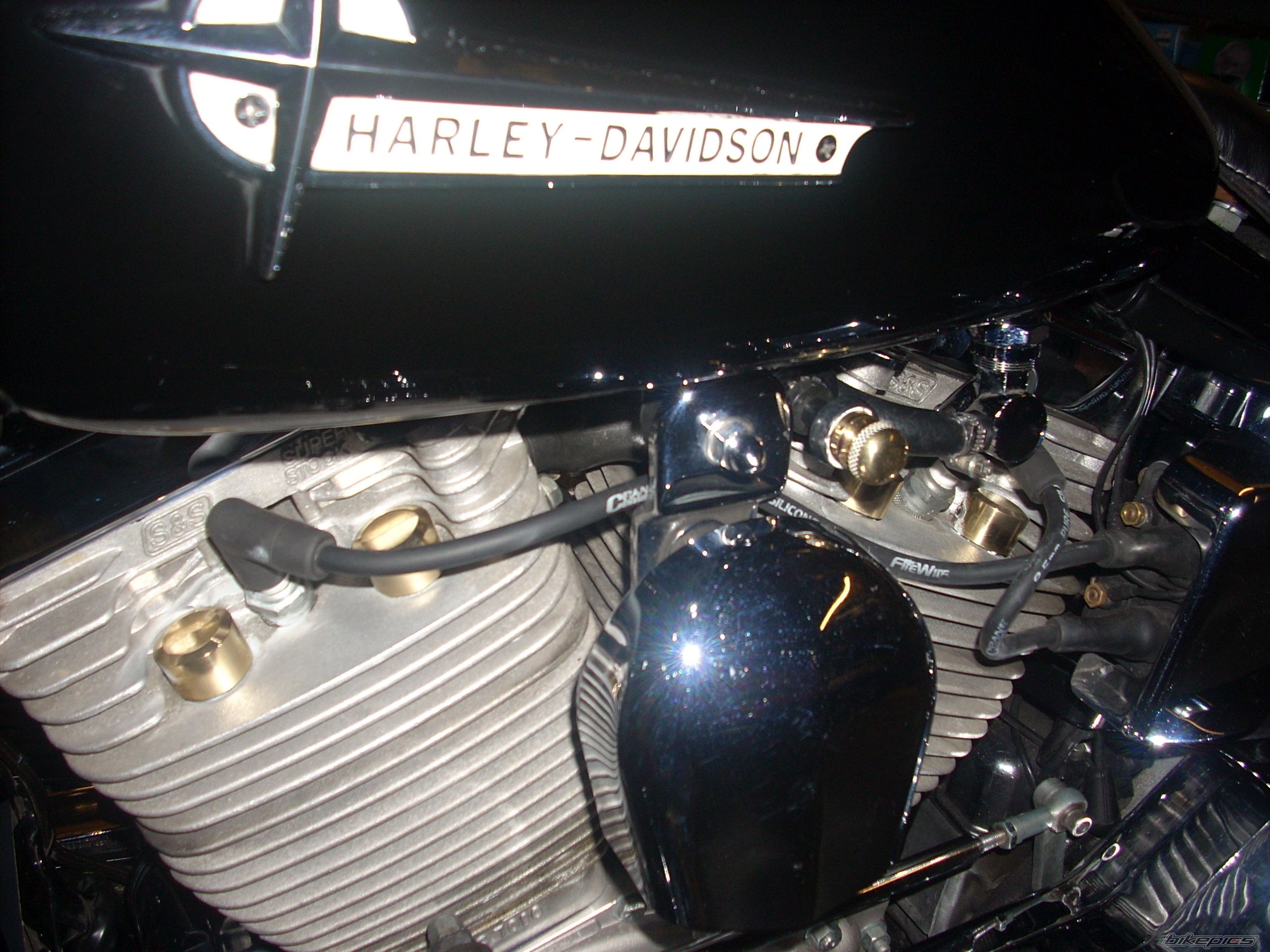2008 HARLEY DAVIDSON CUSTOM | Picture 2139094 motorcycle photo