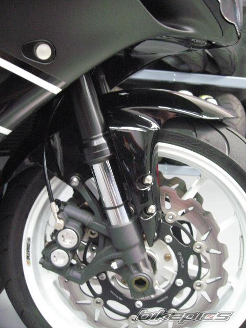 2006 YAMAHA YZF R1 | Picture 2140078 motorcycle photo