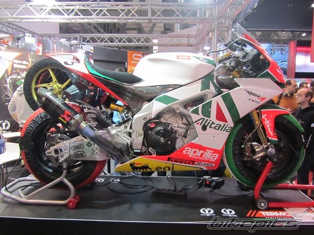 2011 APRILIA RSV4 | Picture 2141866 motorcycle photo