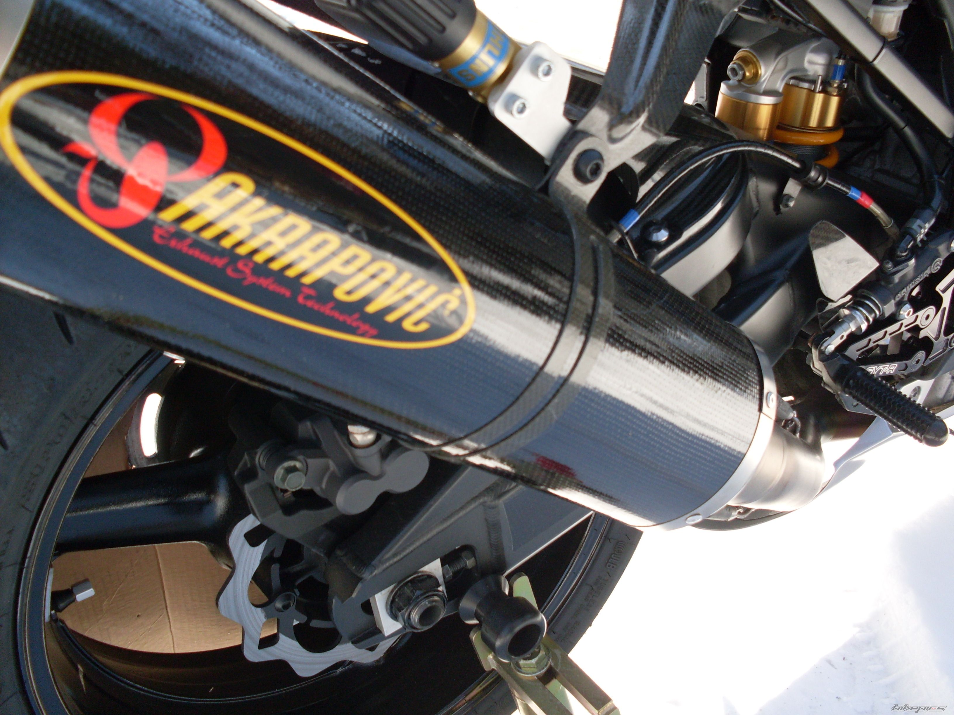 2012 YAMAHA YZF R1 | Picture 2142299 motorcycle photo
