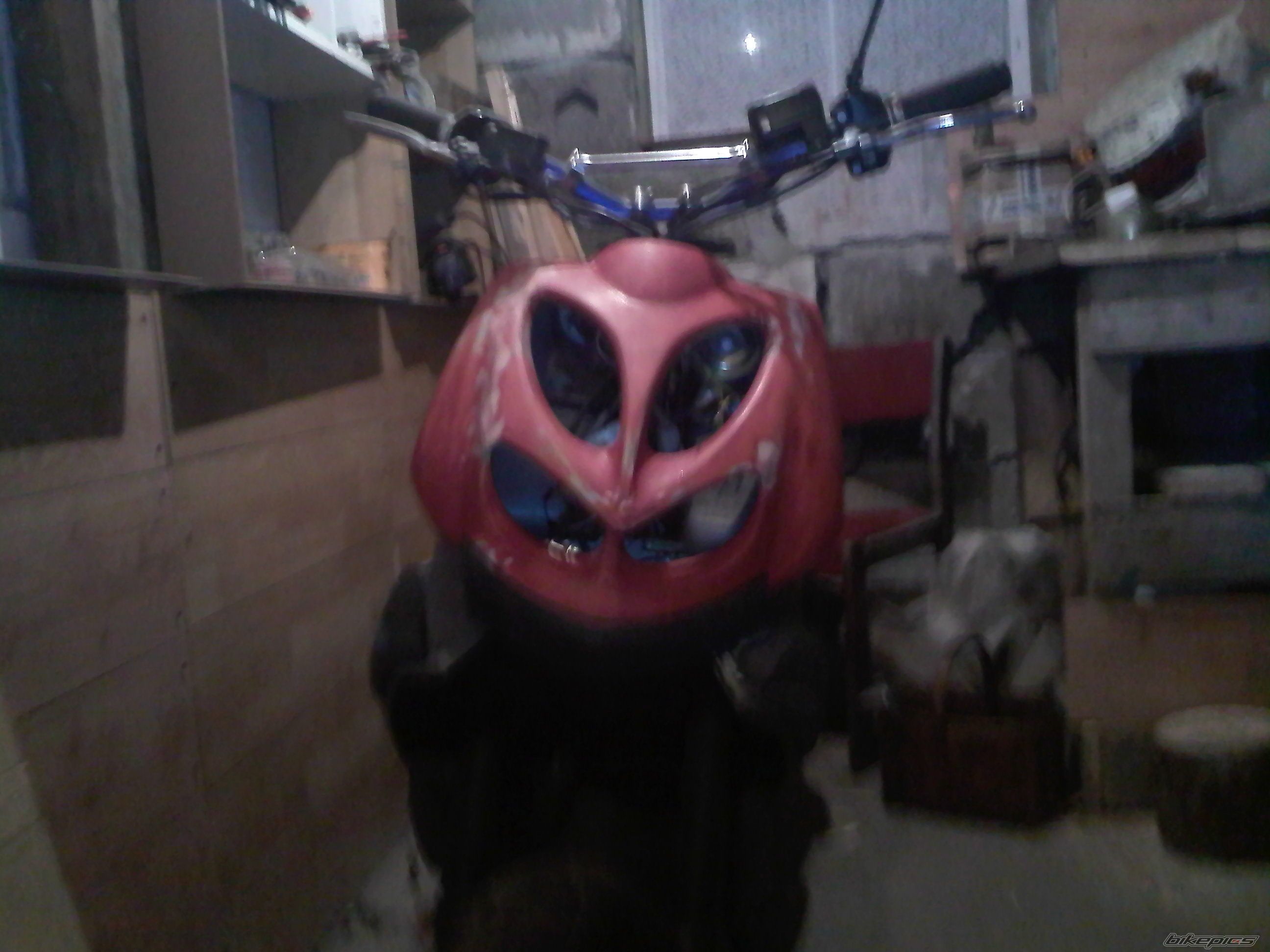 2002 PEUGEOT TREKKER 50 | Picture 2143315 motorcycle photo