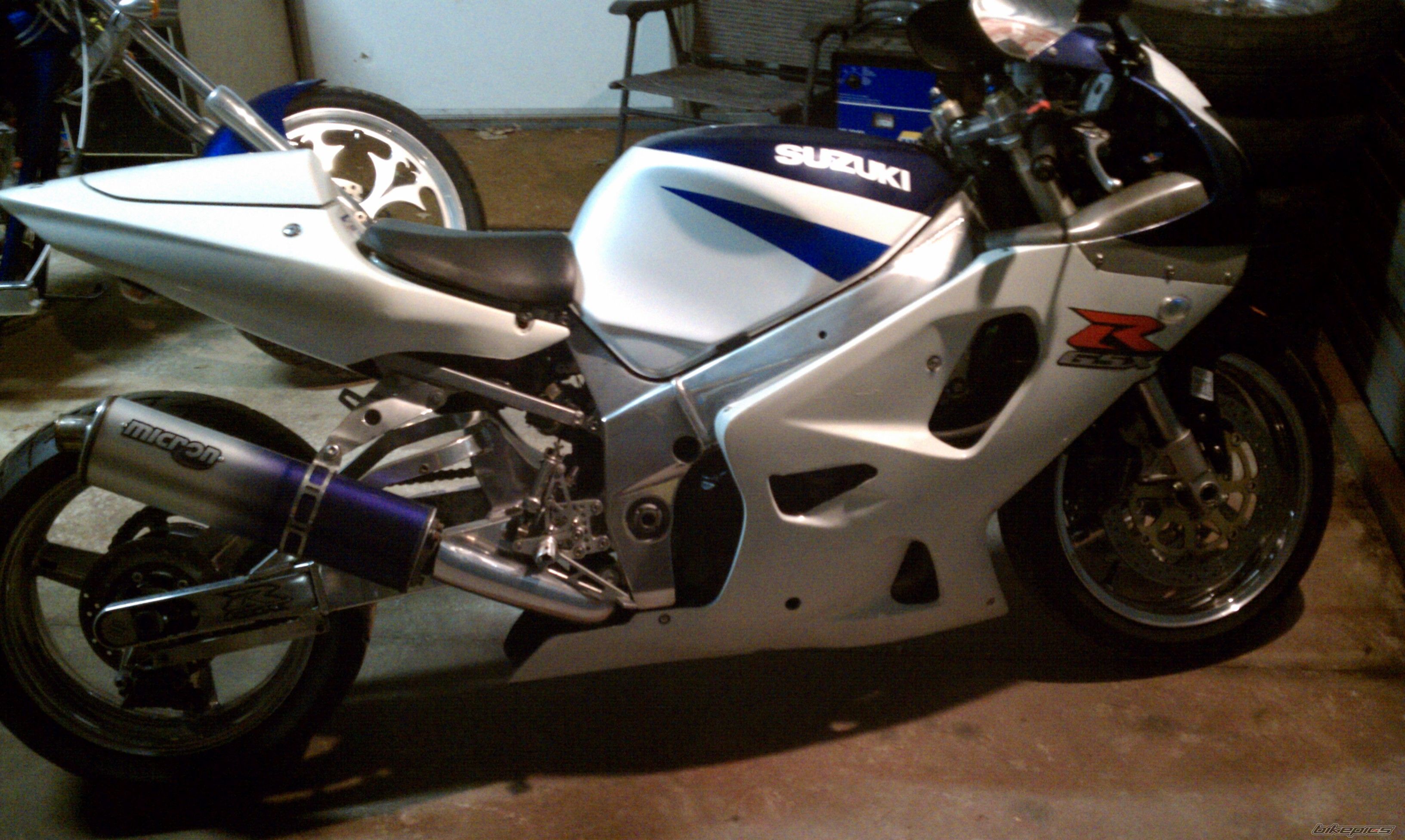 2001 SUZUKI GSX R 750 | Picture 2143627 motorcycle photo