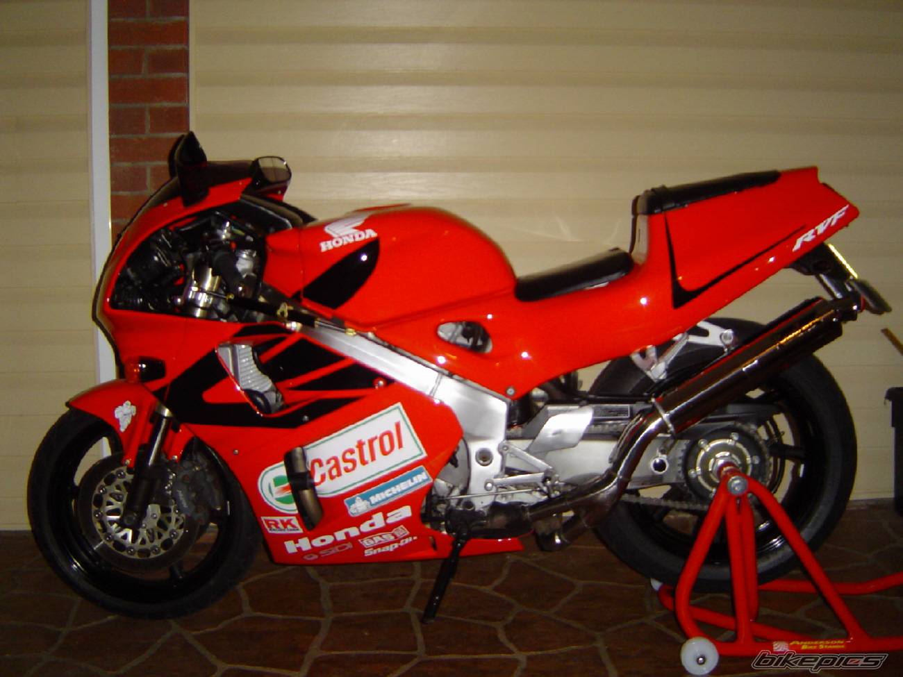 1996 HONDA RVF 400 | Picture 214461 motorcycle photo