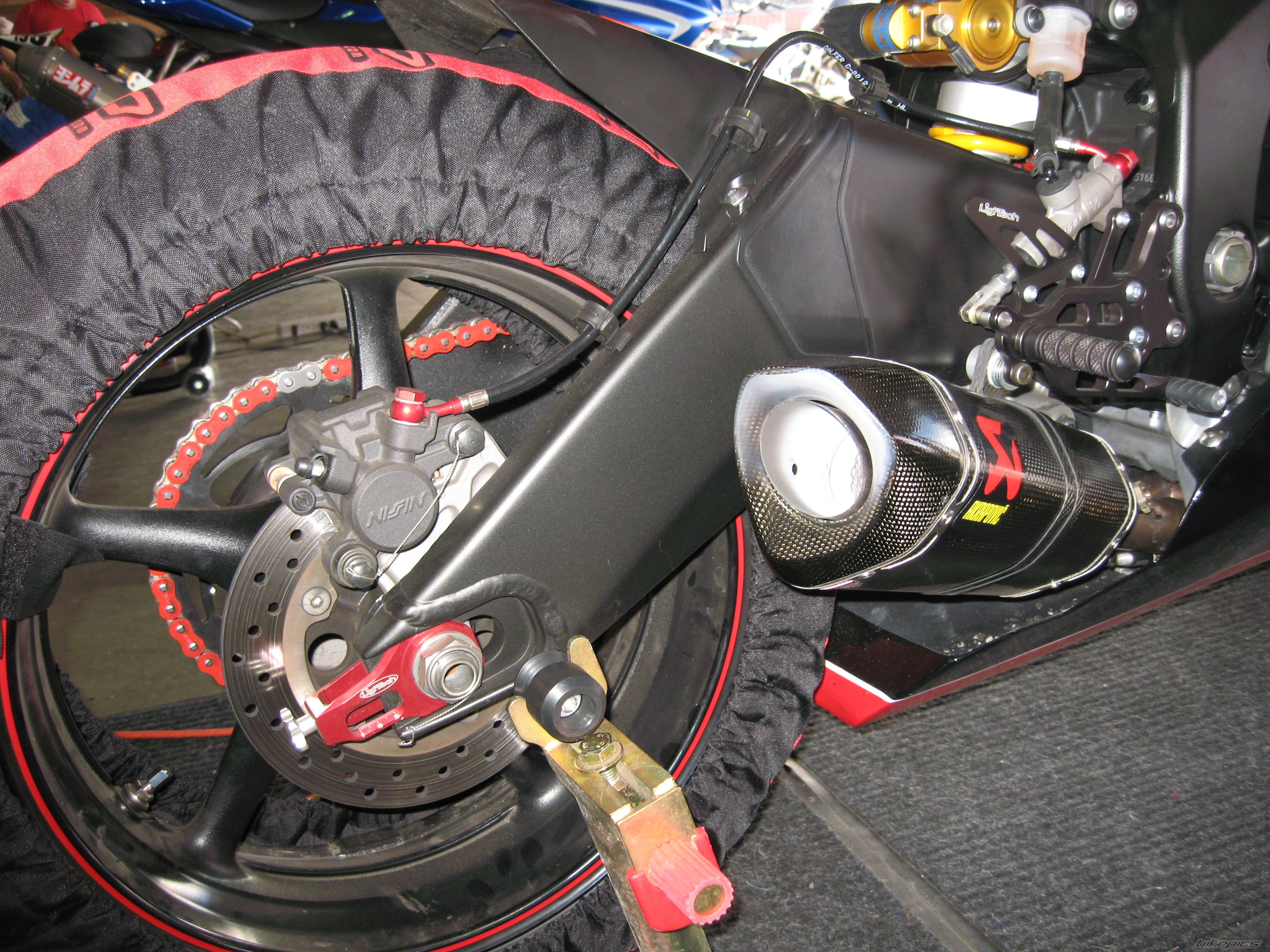 2009 YAMAHA YZF R6 | Picture 2145259 motorcycle photo