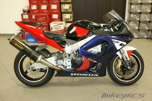 2001 HONDA CBR 929RR FIREBLADE | Picture 2146489 motorcycle photo