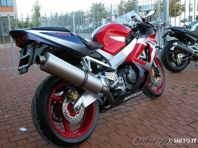 2001 HONDA CBR 929RR FIREBLADE | Picture 2146503 motorcycle photo