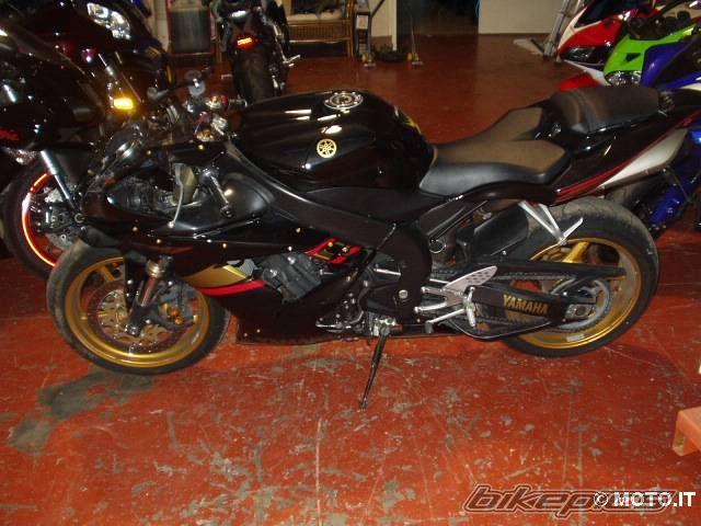 2004 YAMAHA YZF R1 | Picture 2146645 motorcycle photo