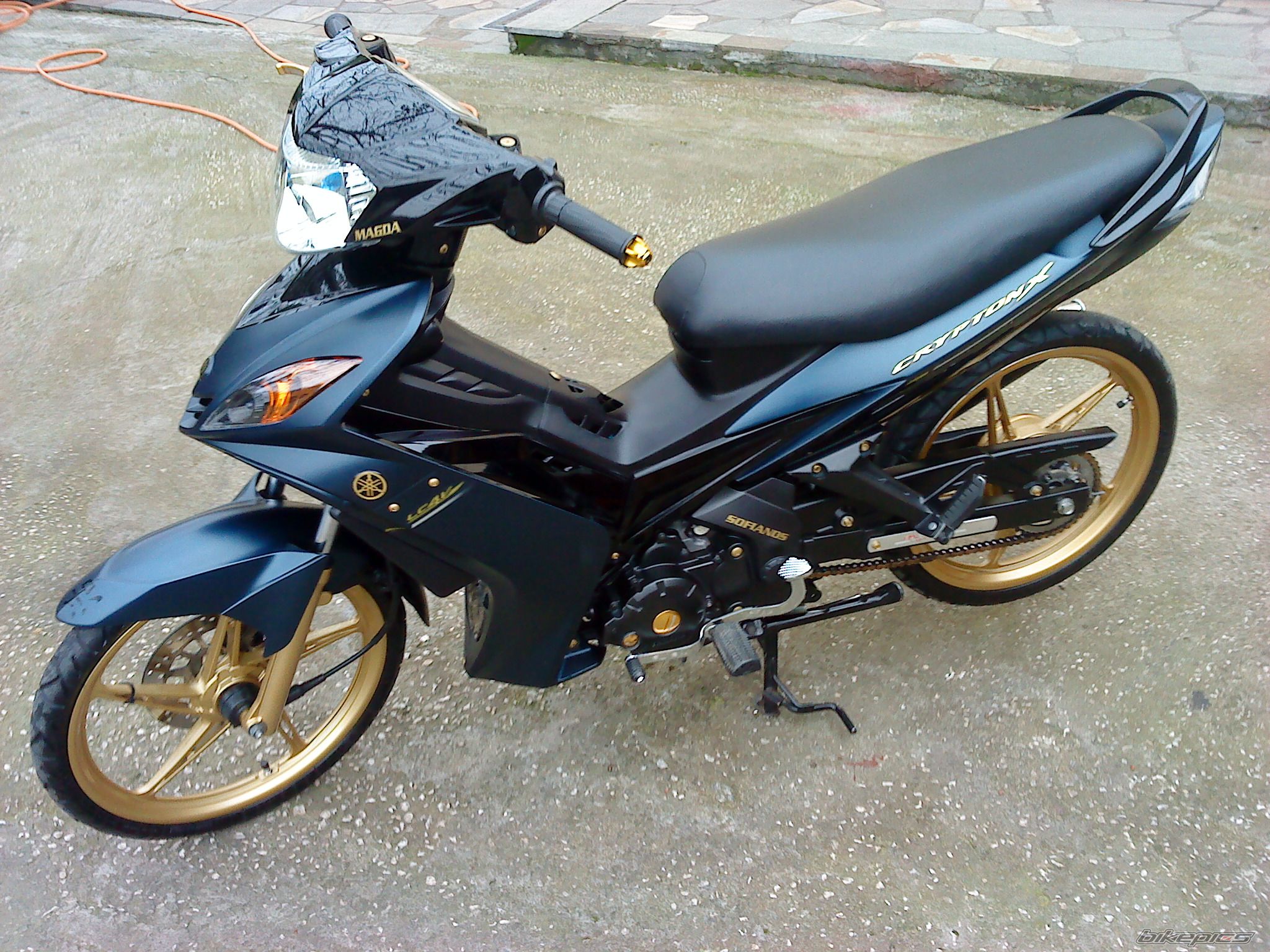 2012 YAMAHA CRYPTON X | Picture 2149757 motorcycle photo